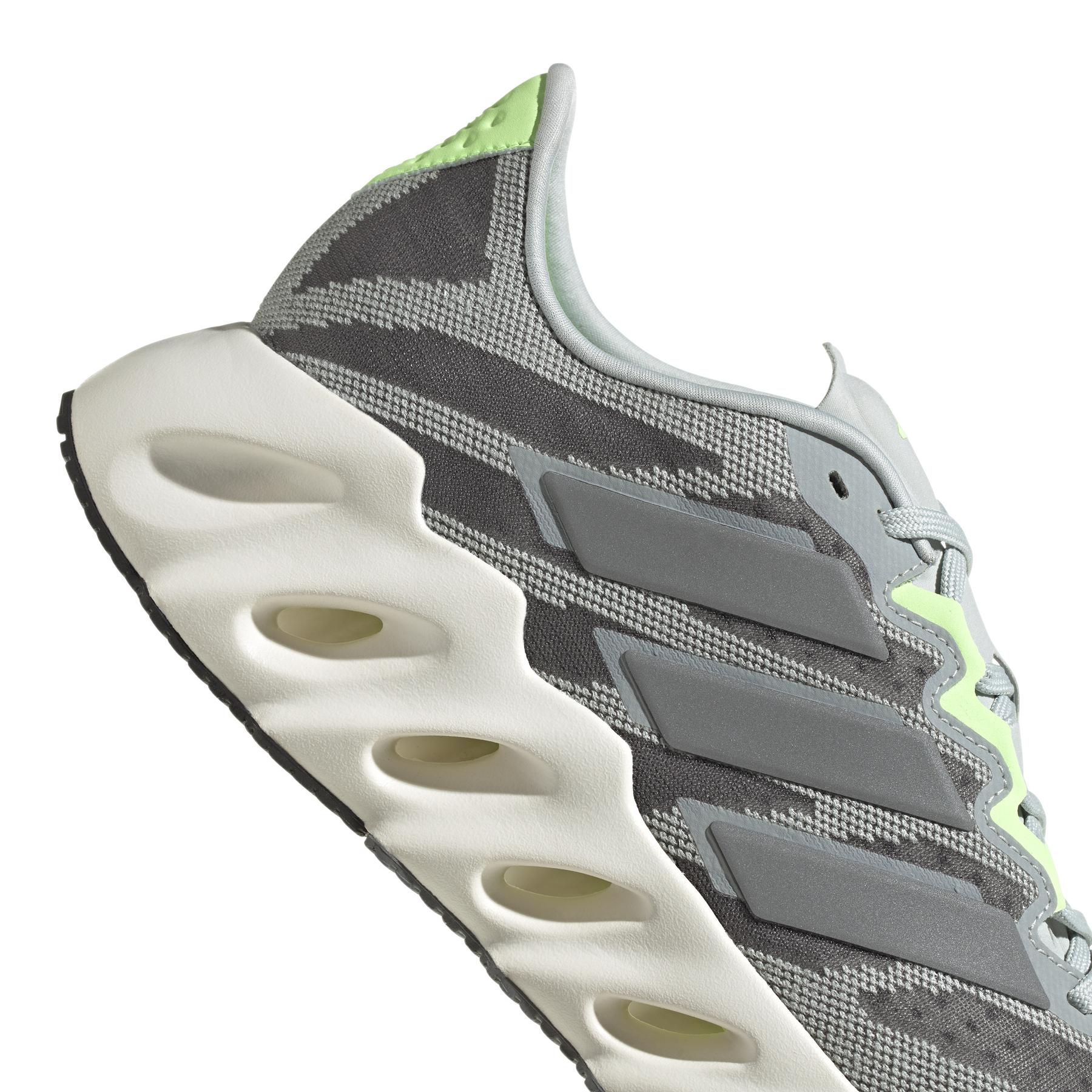 product/a/d/adidas_id2635_9_footwear_photography_detail_view_2_white.jpg