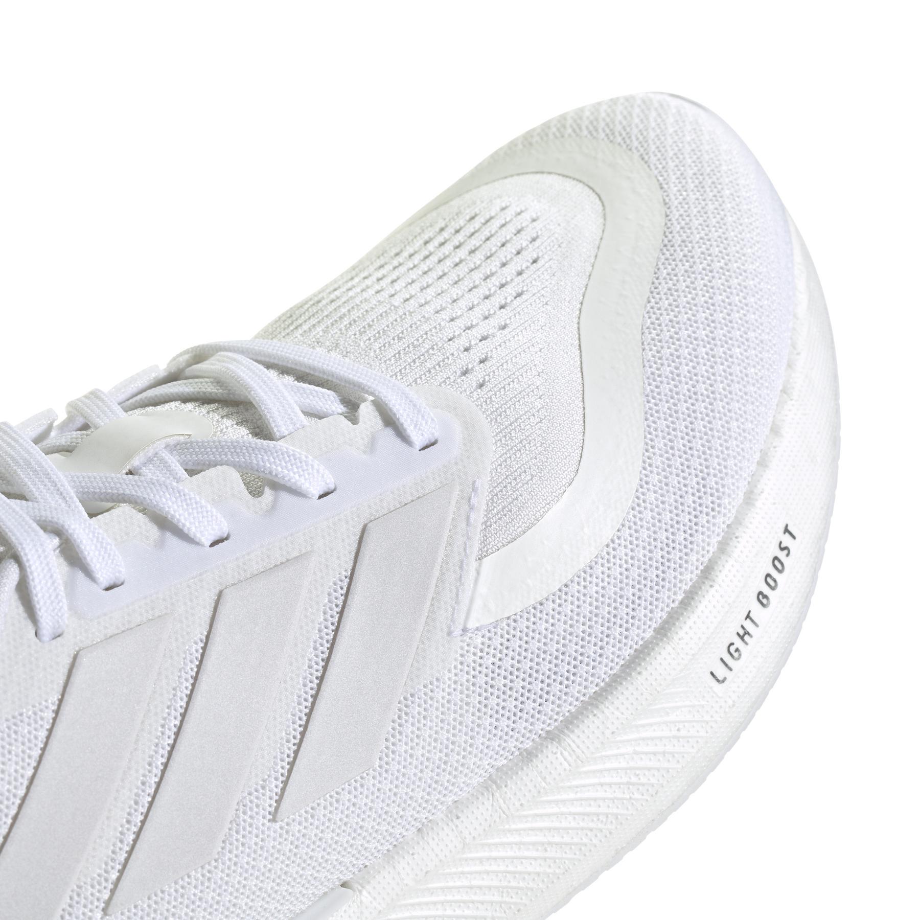 product/a/d/adidas_id3618_9_footwear_photography_detail_view_2_white.jpg
