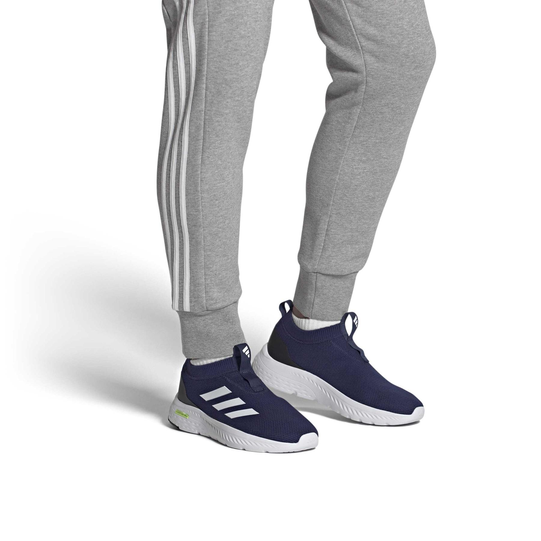 product/a/d/adidas_id6521_11_footwear_on_model_front_view_white-nw091625.jpg