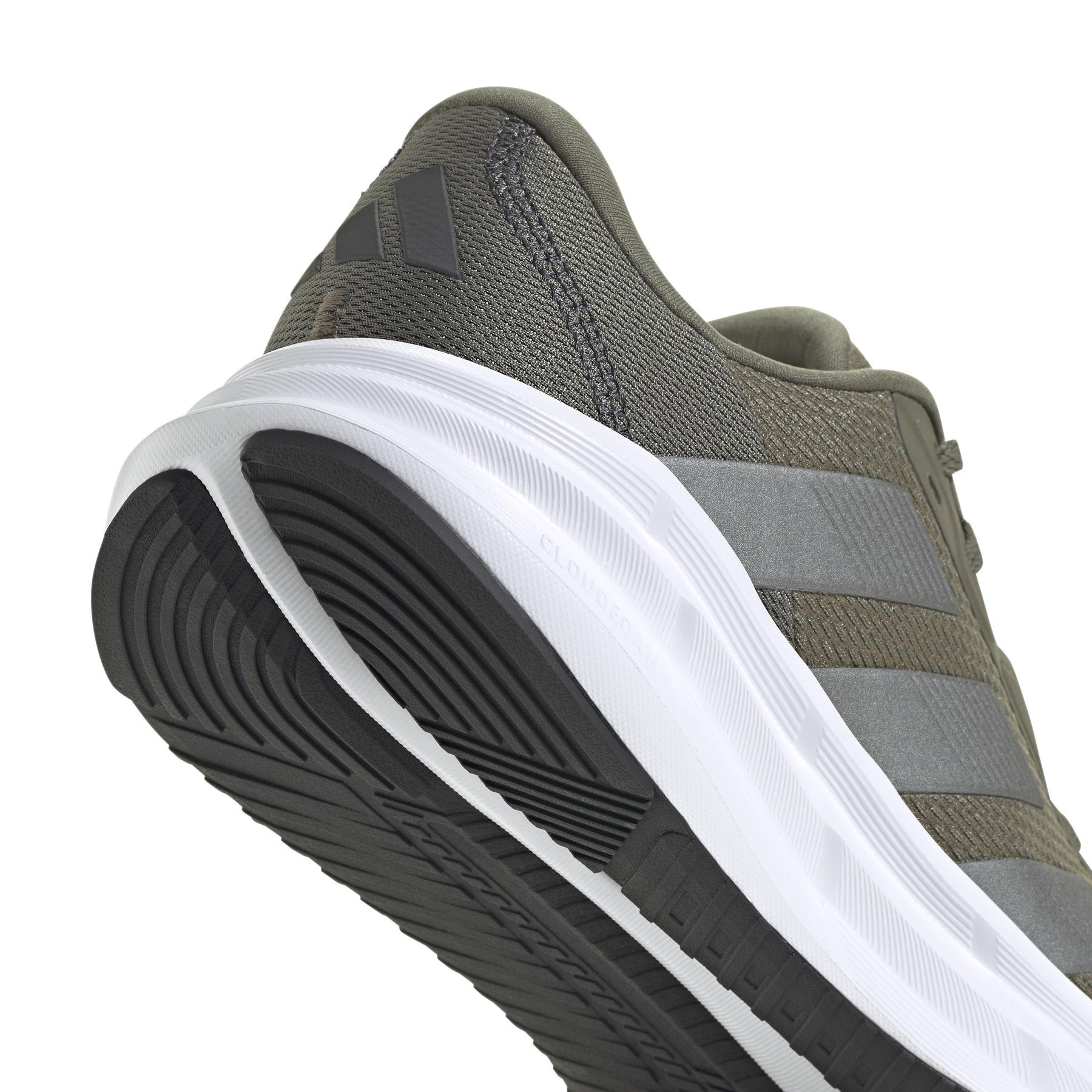 product/a/d/adidas_id8761_8_footwear_photography_detail_view_1_white.jpg