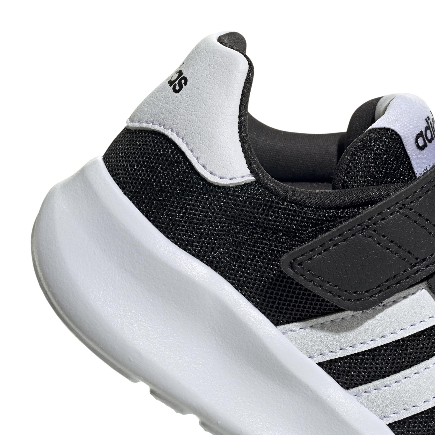 product/a/d/adidas_ie1133_cblack-ftwwht-cblack_9.jpg