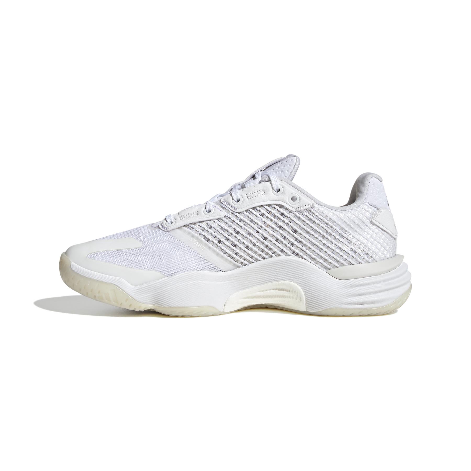 product/a/d/adidas_ie3584_5_footwear_photography_side_medial_center_view_white-nw100424.jpg