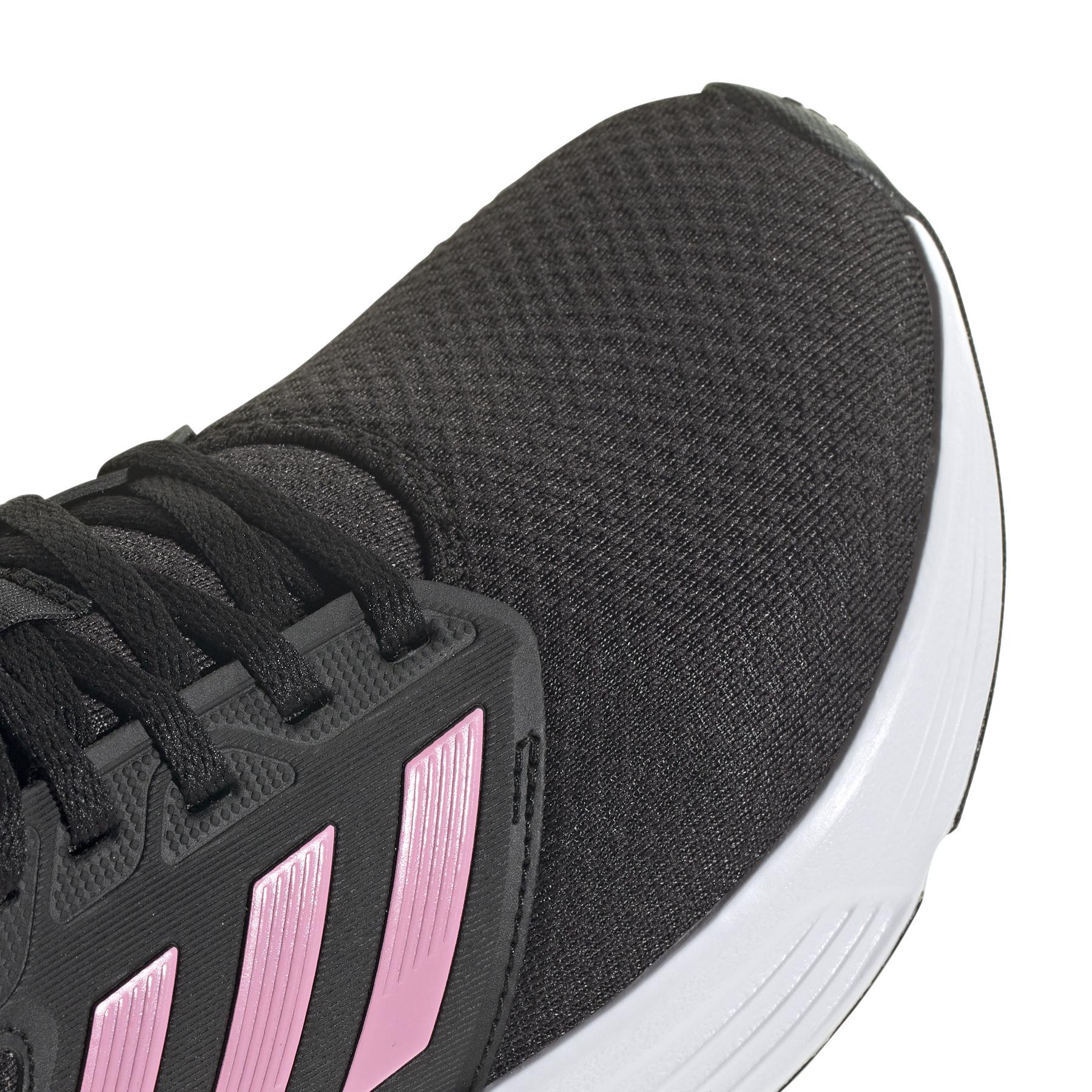 product/a/d/adidas_ie8149_8_footwear_photography_detail_view_1_white.jpg