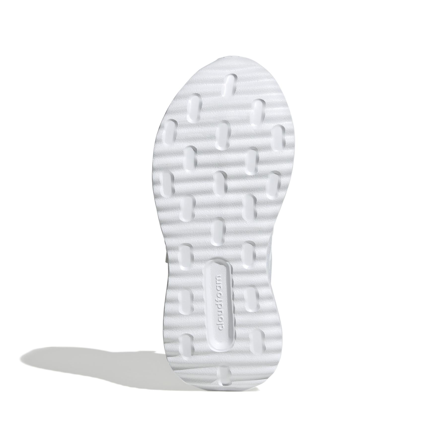 product/a/d/adidas_ie8471_4_footwear_photography_bottom_view_white-nw052424.jpg