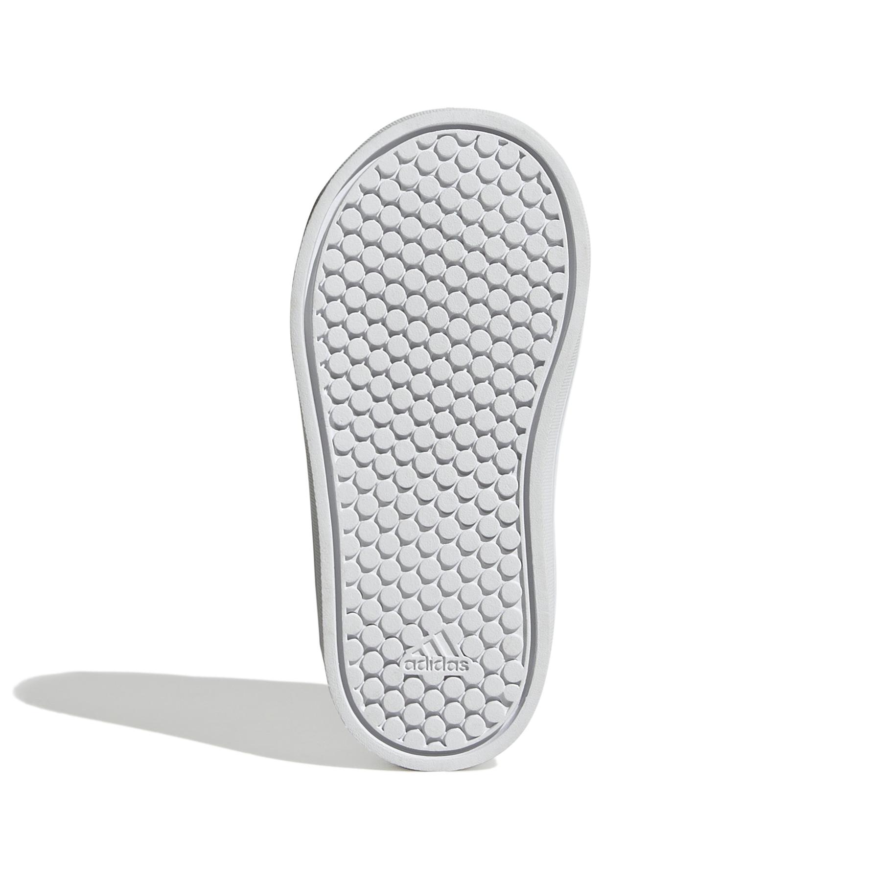 product/a/d/adidas_ie8888_4_footwear_photography_bottom_view_white.jpg