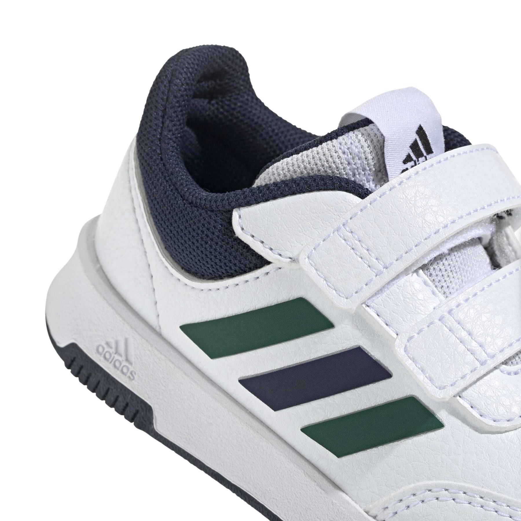 product/a/d/adidas_if1735_8_footwear_photography_detail_view_1_white-nw091625.jpg