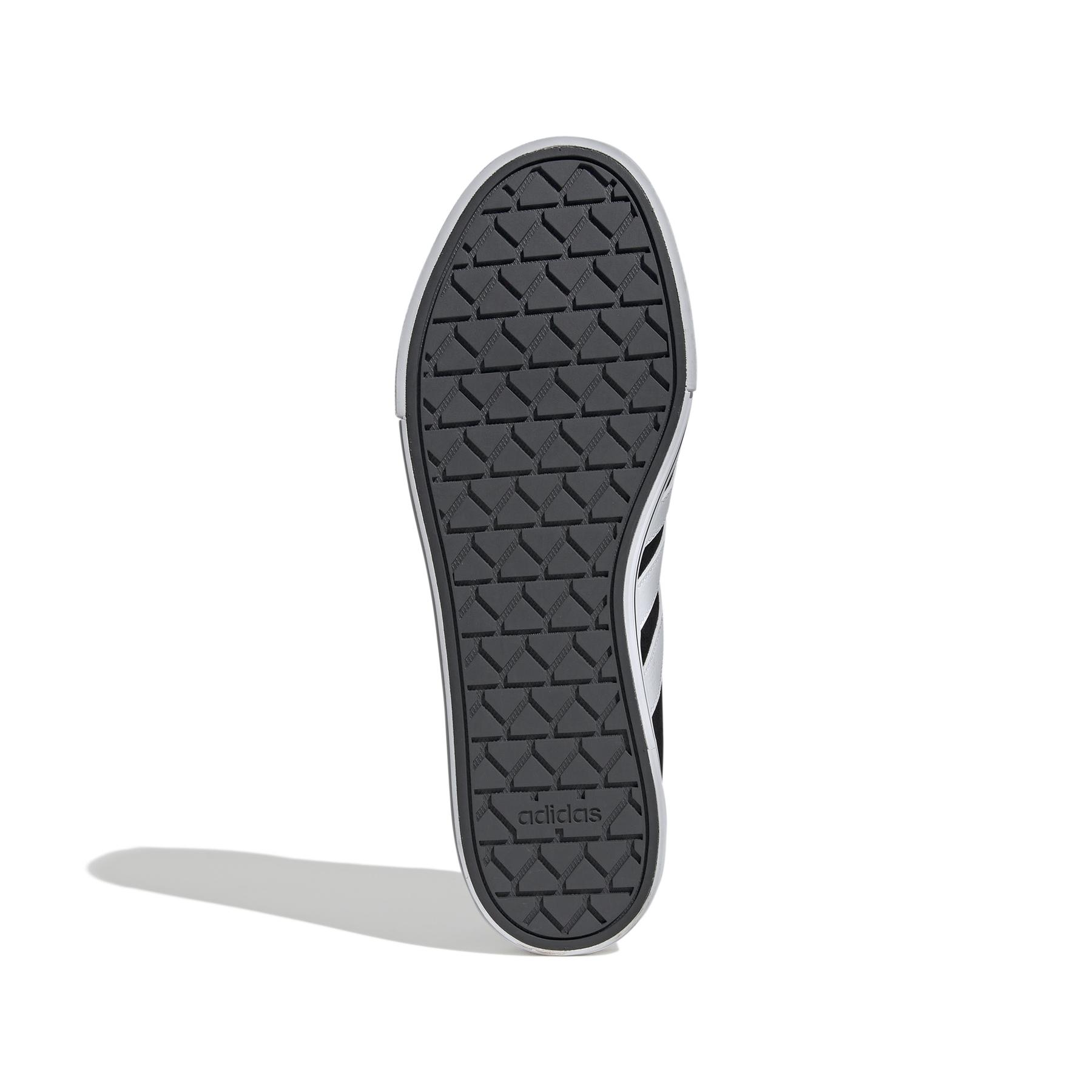 product/a/d/adidas_if4502_4_footwear_photography_bottom_view_white.jpg