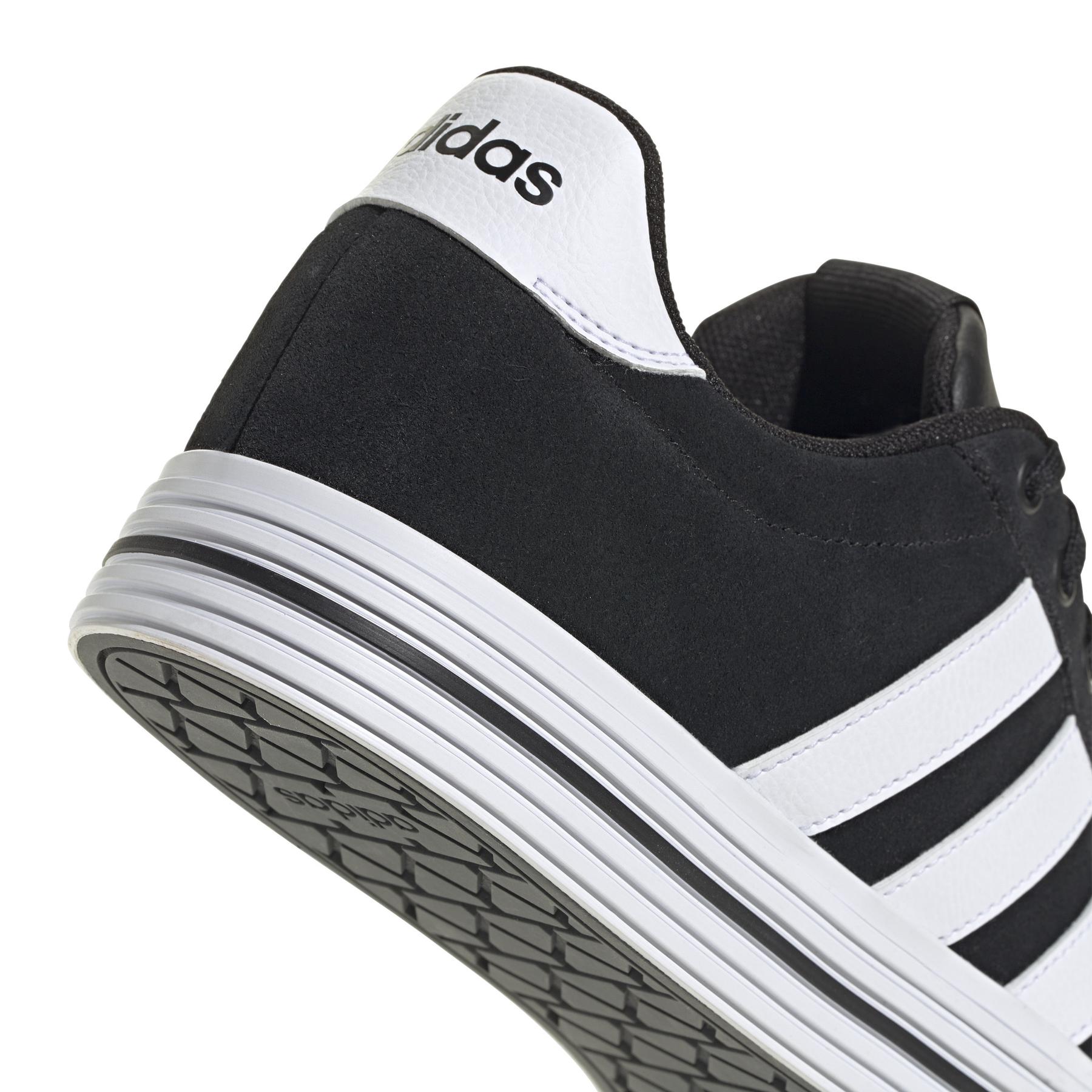 product/a/d/adidas_if4502_8_footwear_photography_detail_view_1_white.jpg