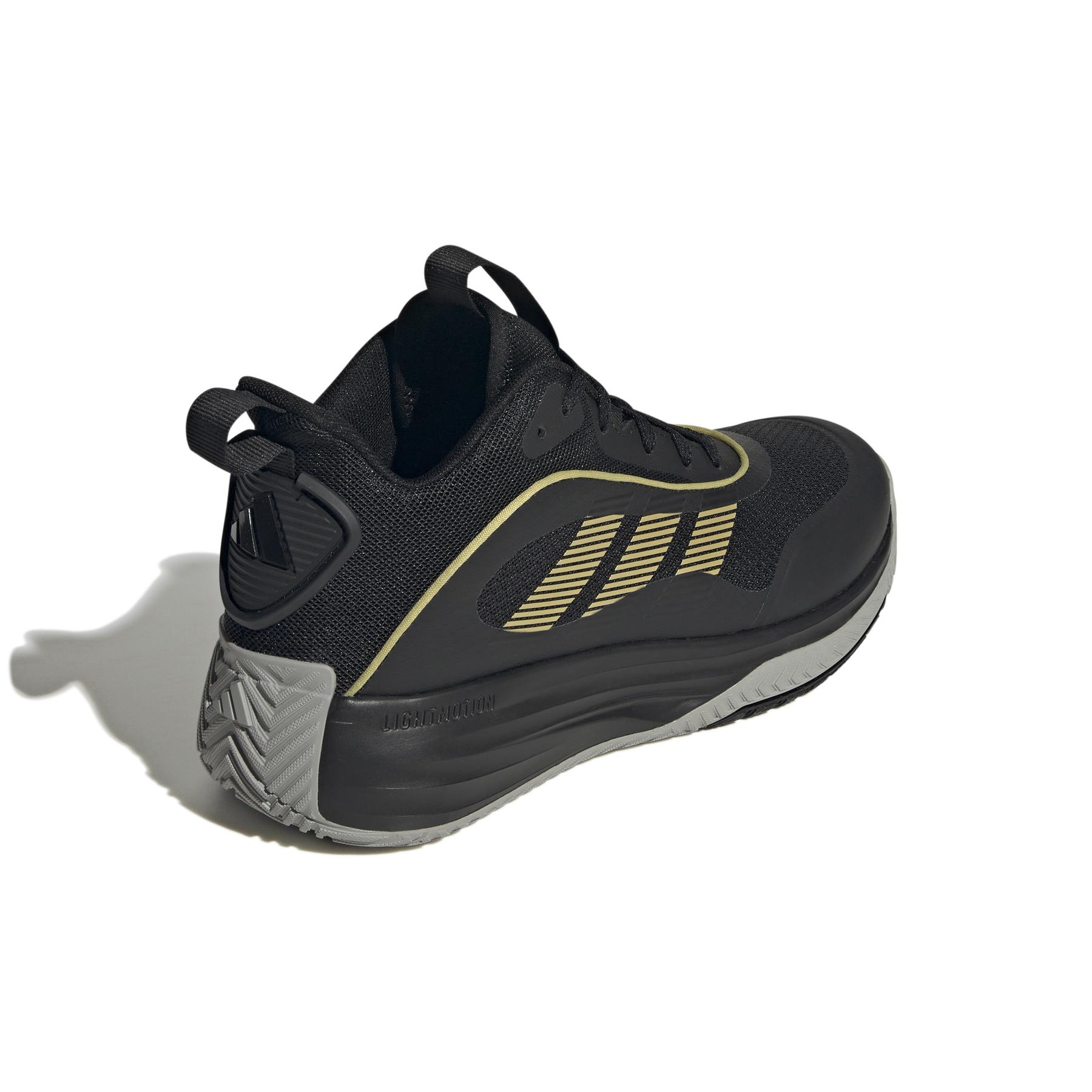 product/a/d/adidas_if4566_7_footwear_photography_back_lateral_top_view_white-nw091625.jpg