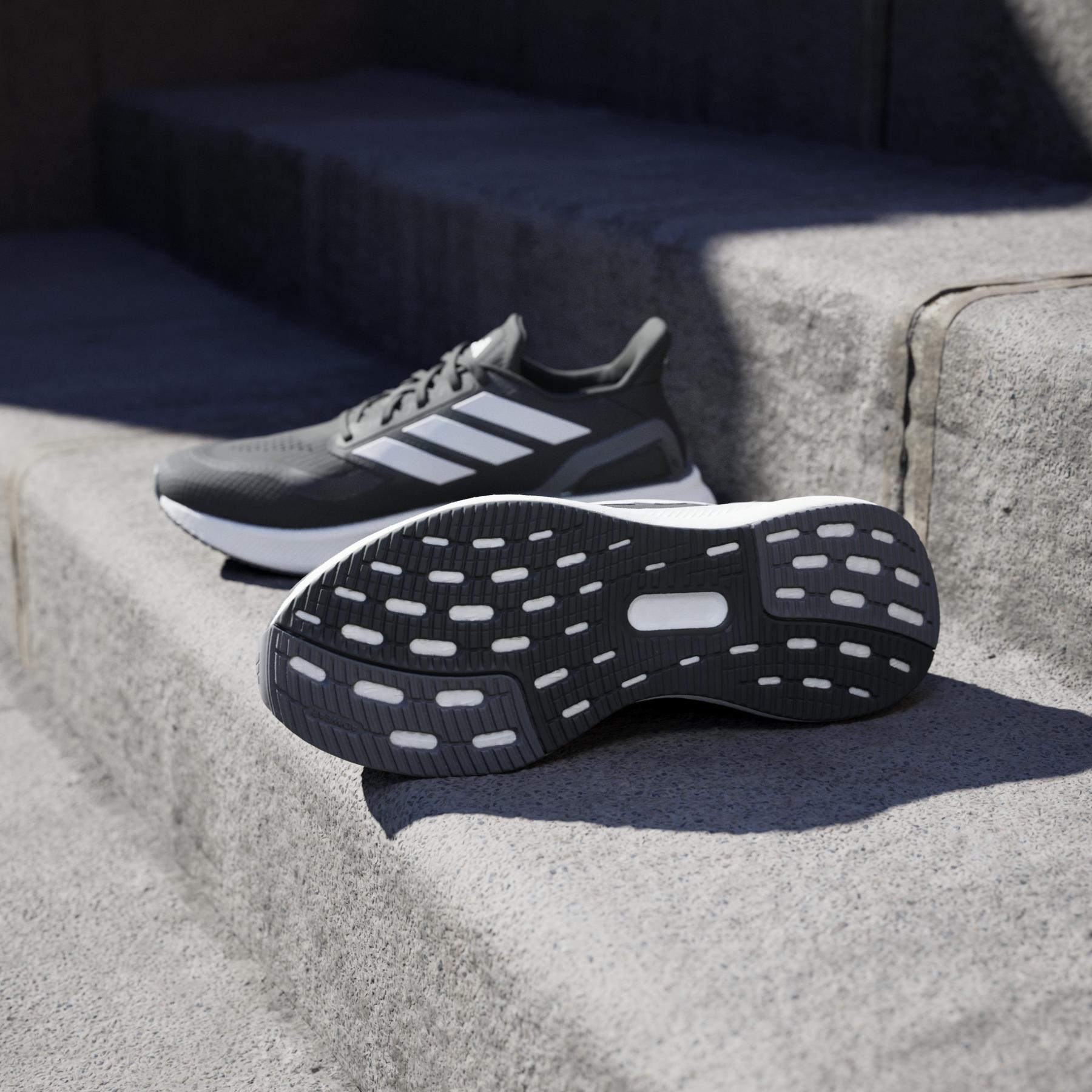 product/a/d/adidas_if9191_19_footwear_photography_heromrktng_view_4-nw091625.jpg