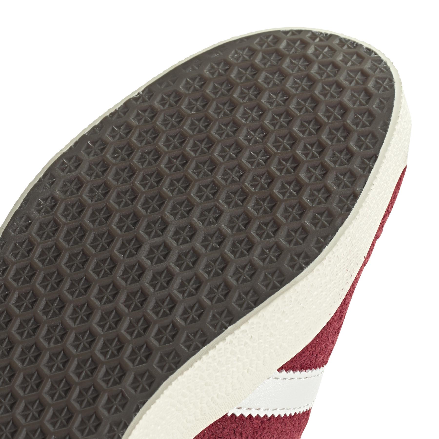 product/a/d/adidas_if9652_9_footwear_photography_detail_view_2_white.jpg