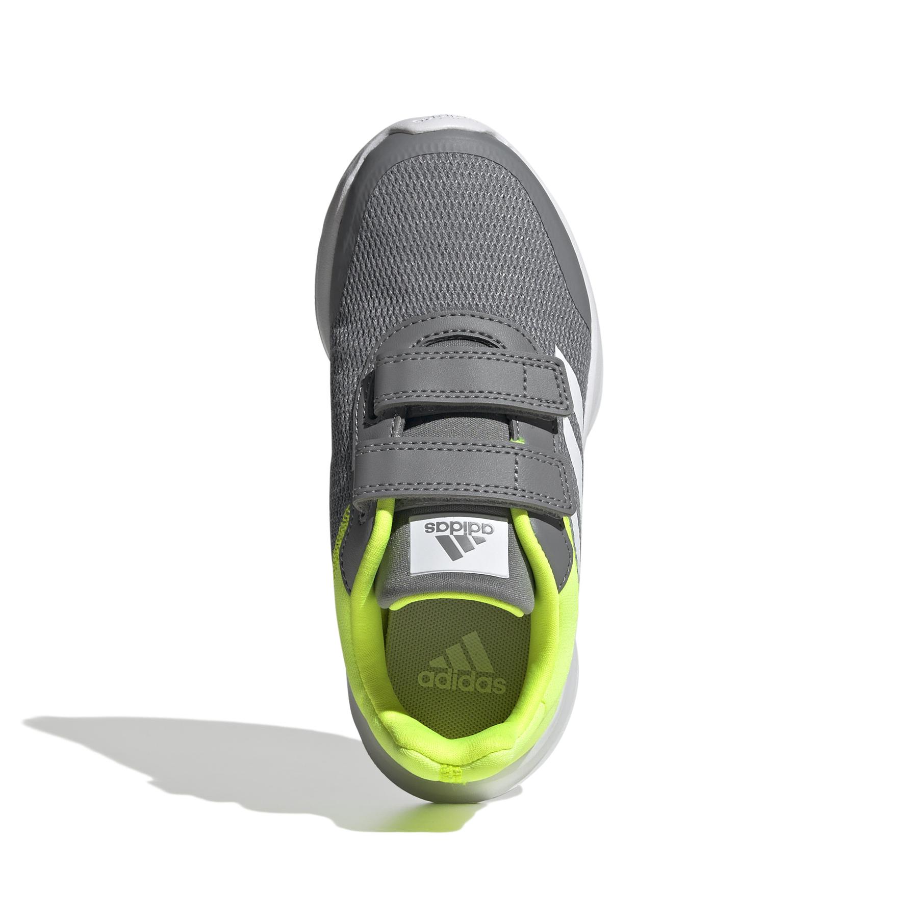 product/a/d/adidas_ig1239_3_footwear_photography_top_portrait_view_white.jpg
