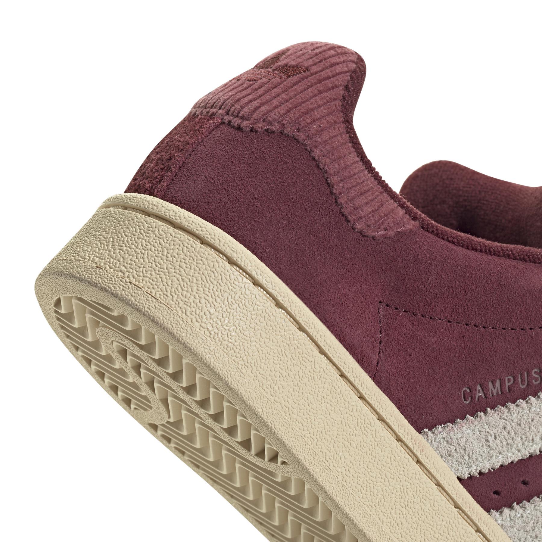 product/a/d/adidas_ig2122_8_footwear_photography_detail_view_1_white.jpg
