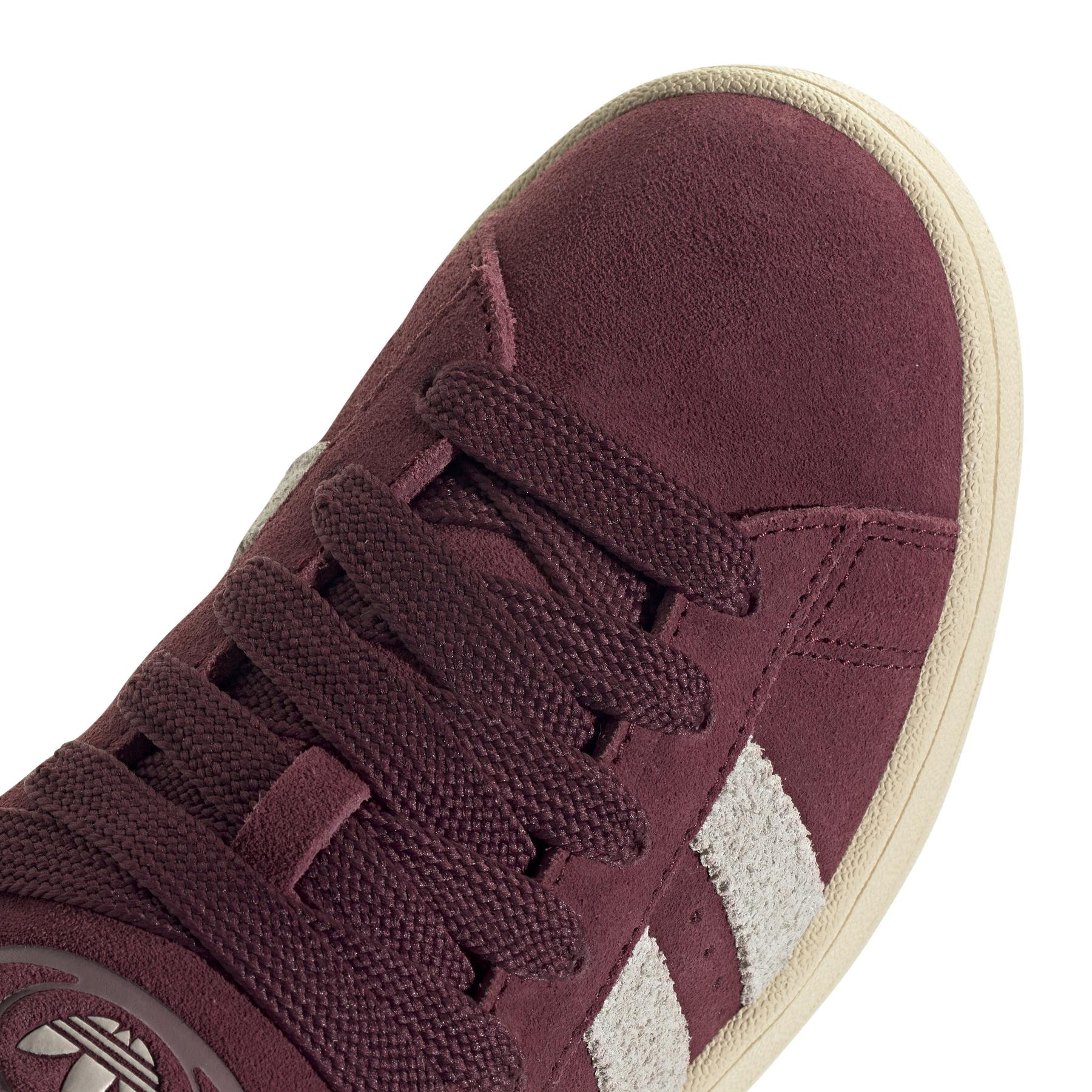 product/a/d/adidas_ig2122_9_footwear_photography_detail_view_2_white.jpg