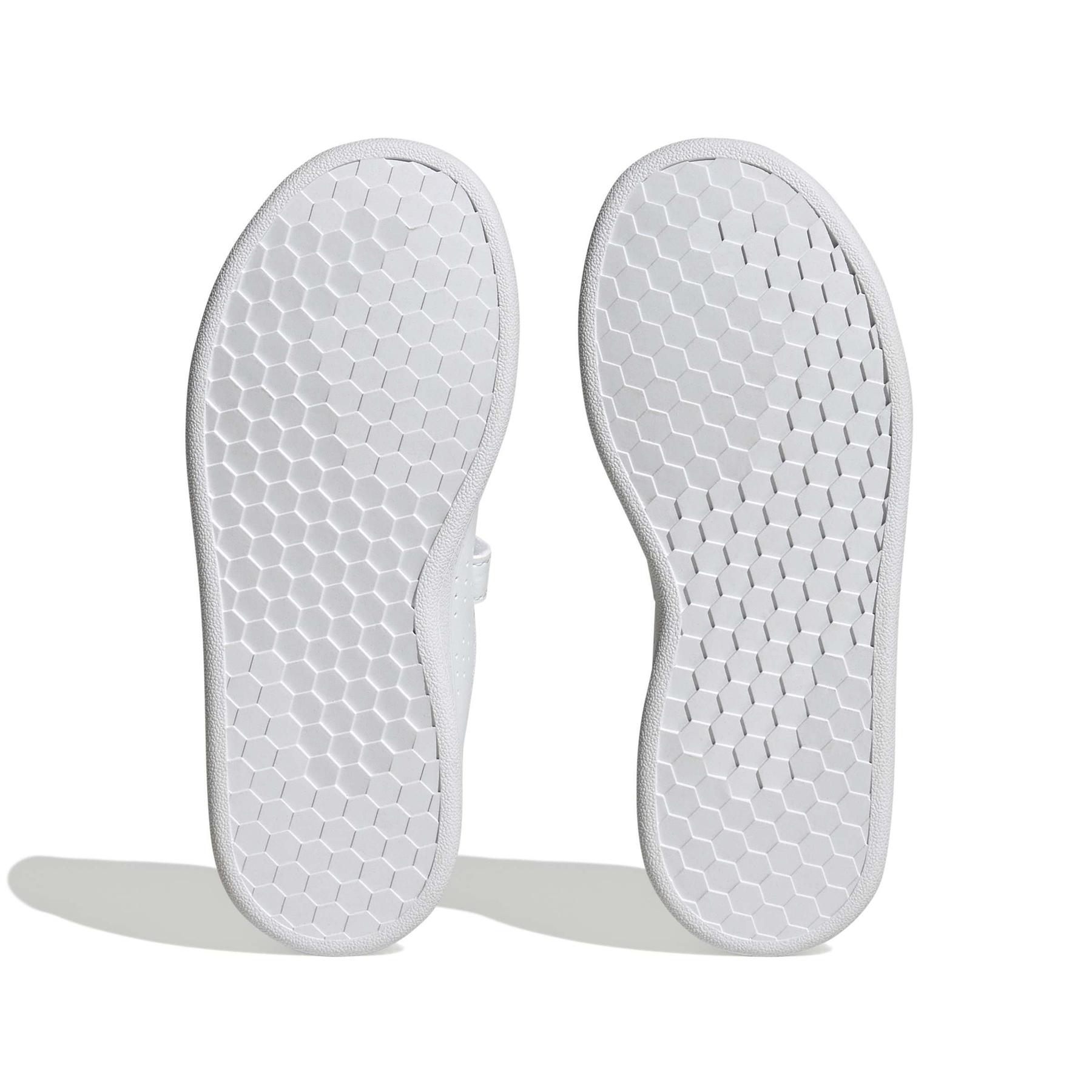 product/a/d/adidas_ig2521_4_footwear_photography_bottom_view_white-nw091625.jpg