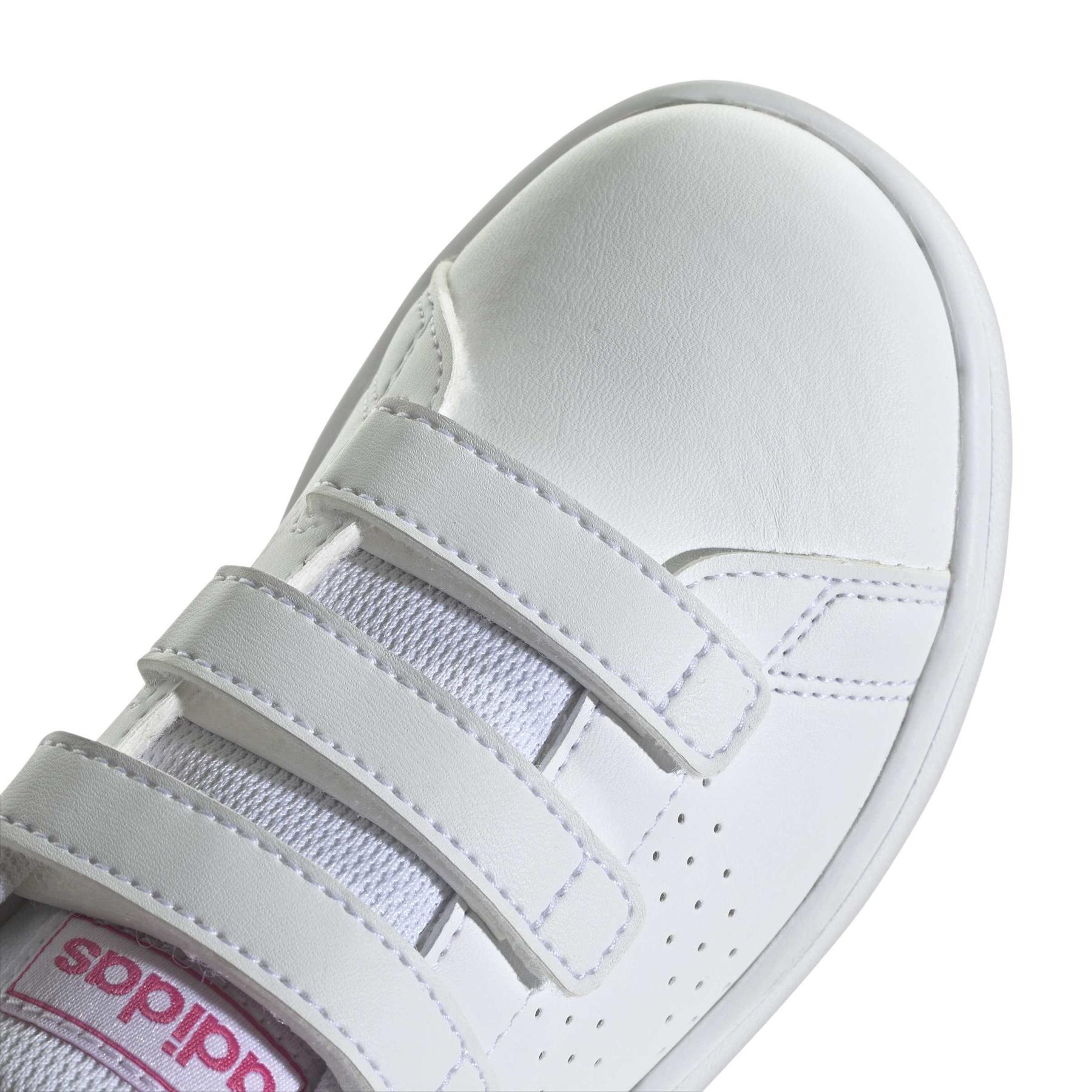 product/a/d/adidas_ig2521_9_footwear_photography_detail_view_2_white-nw091625.jpg