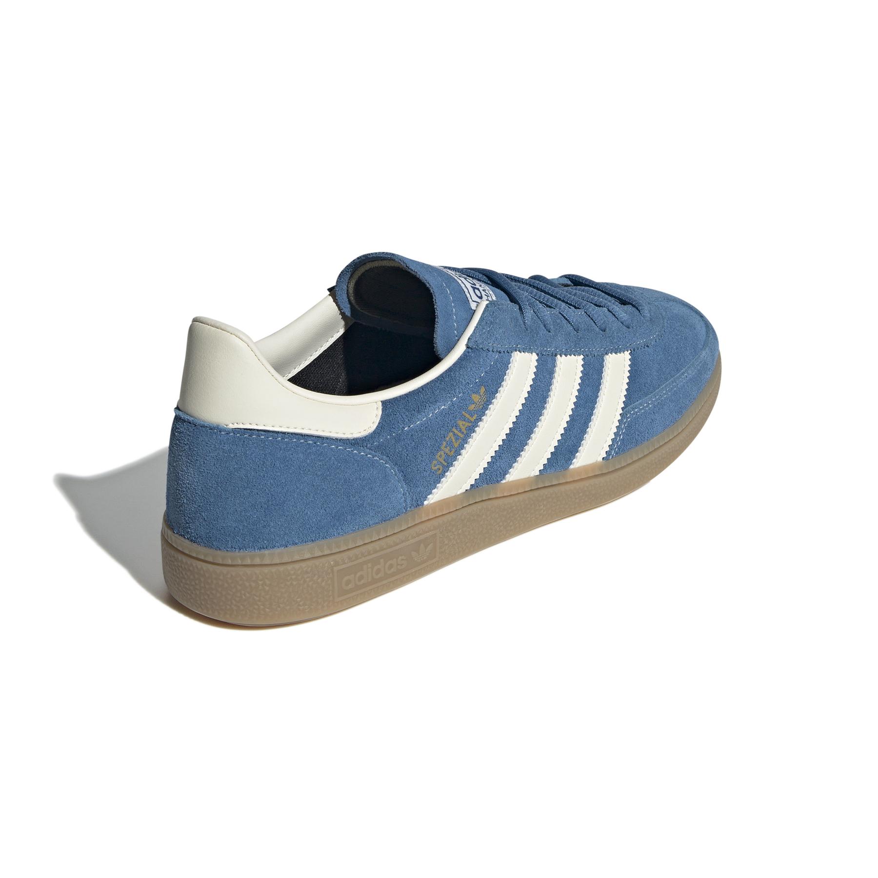 product/a/d/adidas_ig6194_7_footwear_photography_back_lateral_top_view_white.jpg