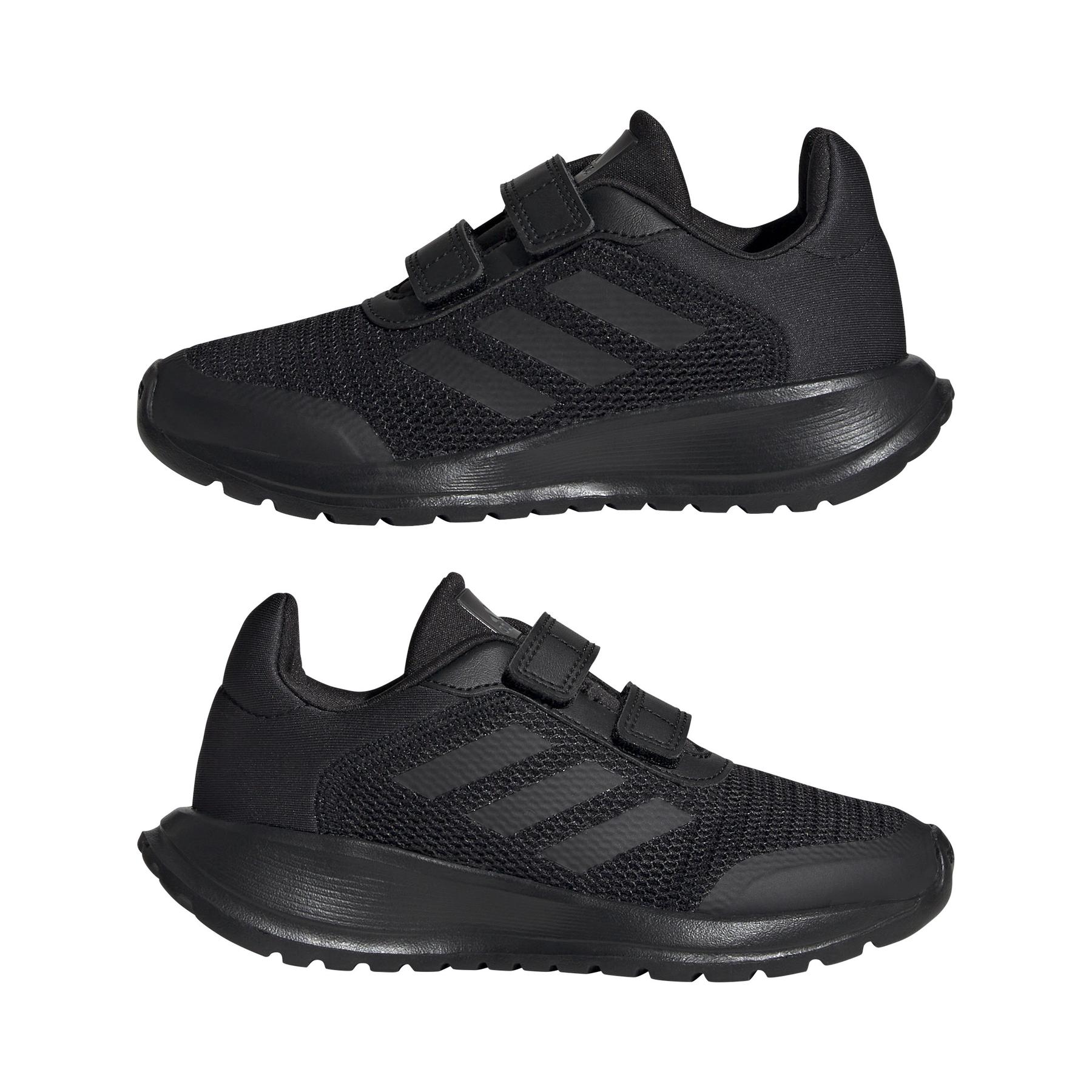 product/a/d/adidas_ig8568_10_footwear_photography_mirrored_pair_view_white.jpg