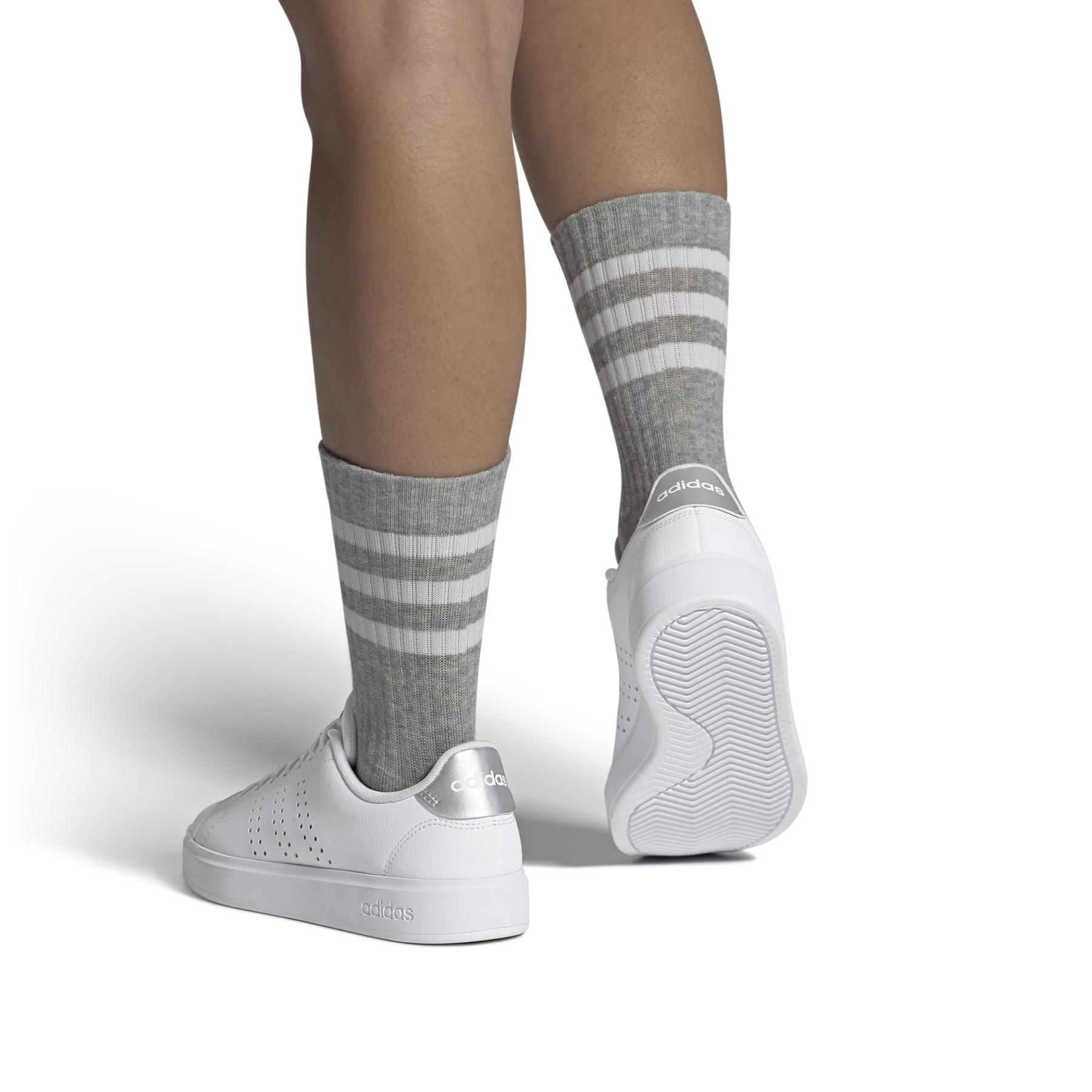 product/a/d/adidas_ig9175_10_footwear_on_model_front_view_white.jpg