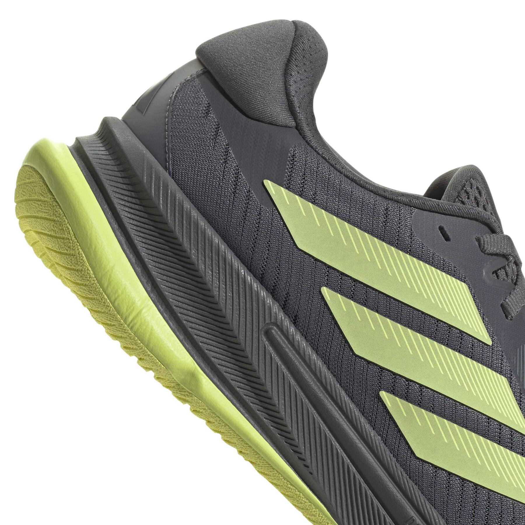 product/a/d/adidas_ih0796_8_footwear_photography_detail_view_1_white-nw091625.jpg