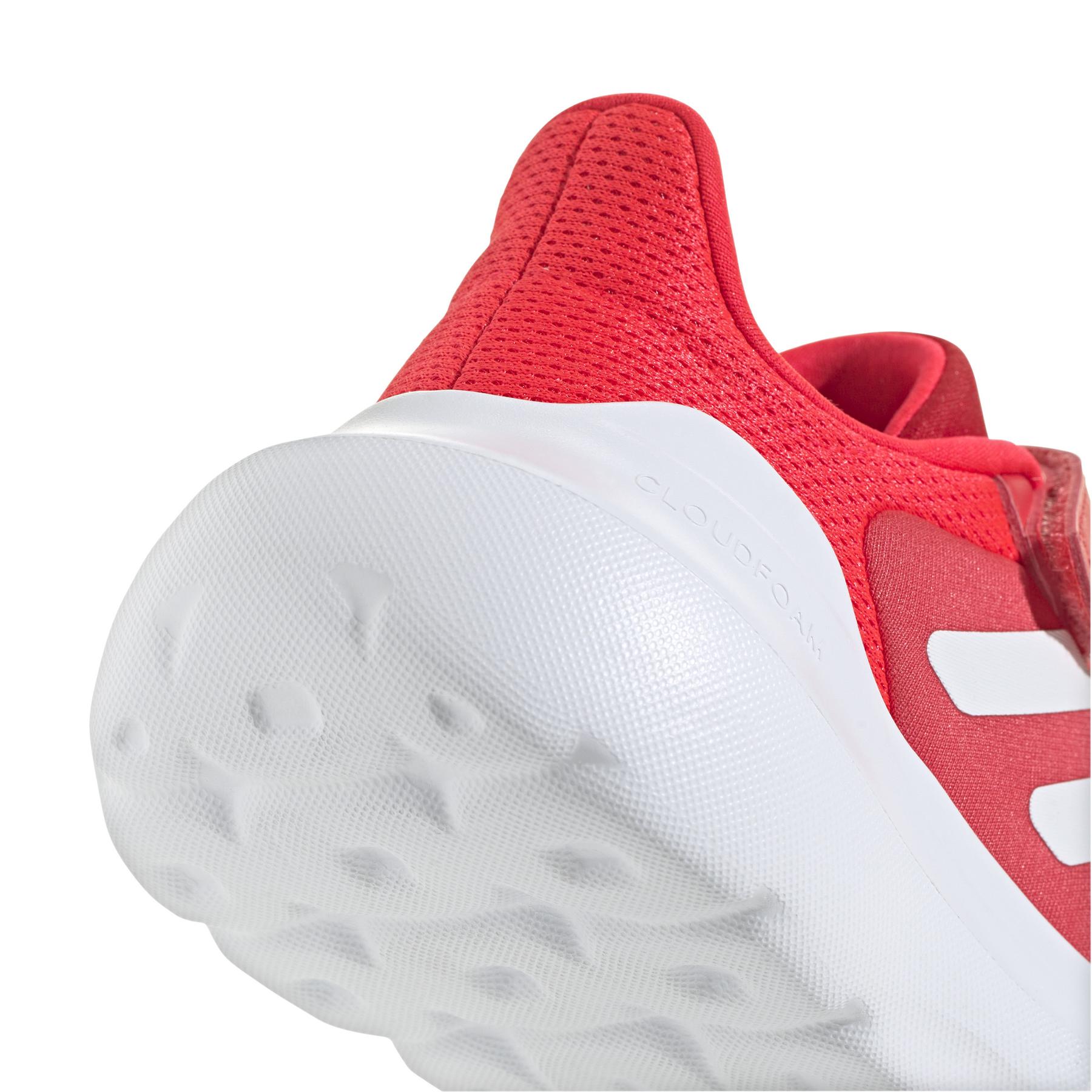 product/a/d/adidas_ih1050_8_footwear_photography_detail_view_1_white-nw091625.jpg