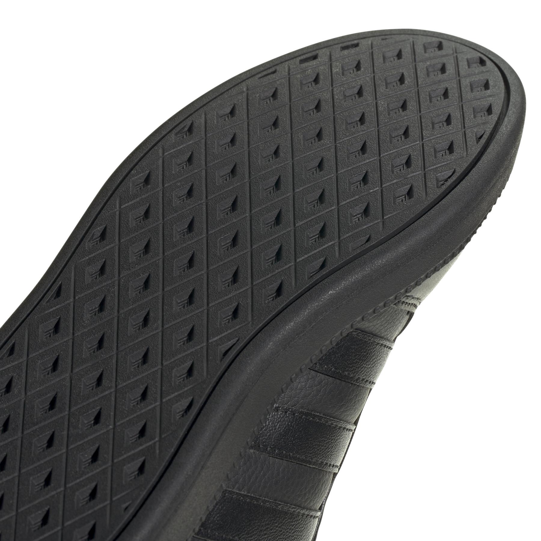 product/a/d/adidas_ih5422_9_footwear_photography_detail_view_2_white.jpg