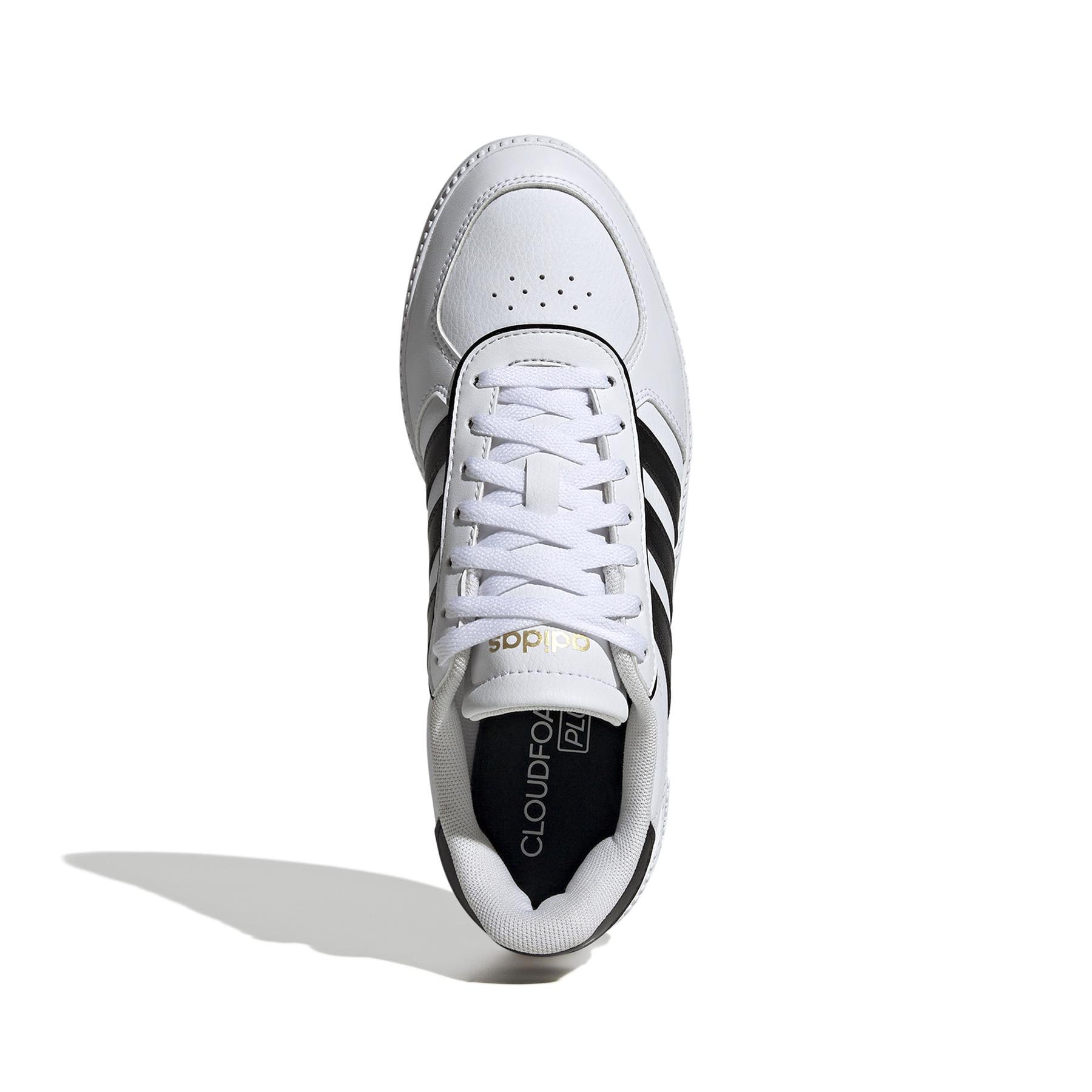 product/a/d/adidas_ih5426_3_footwear_photography_top_portrait_view_white.jpg