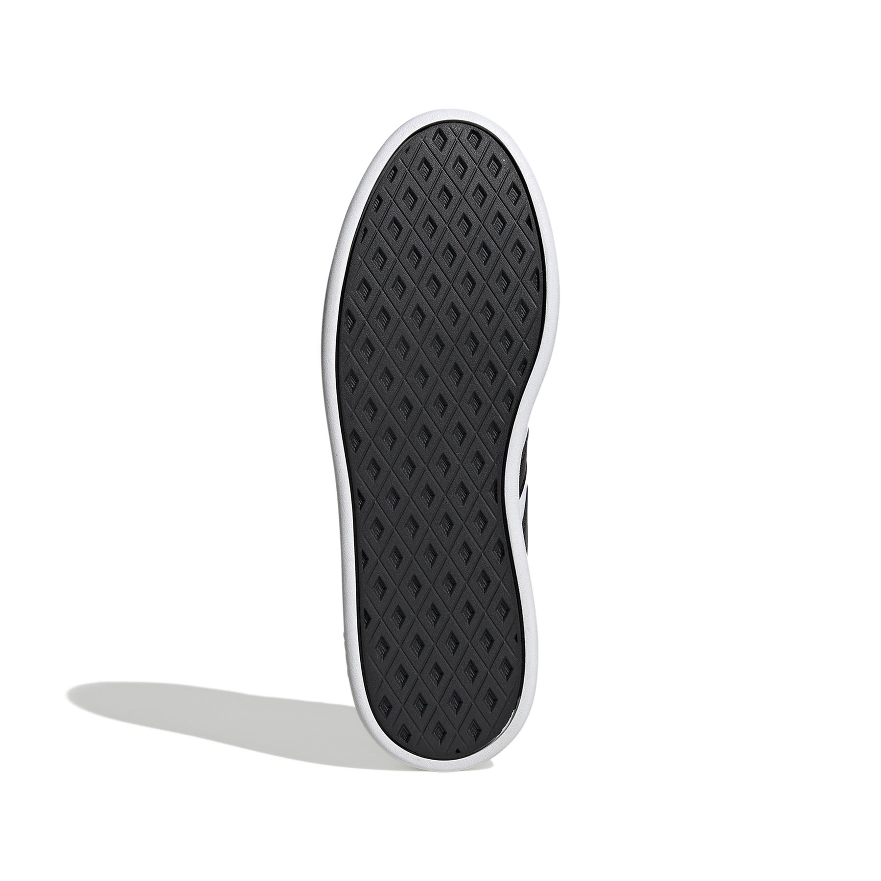 product/a/d/adidas_ih5426_4_footwear_photography_bottom_view_white.jpg