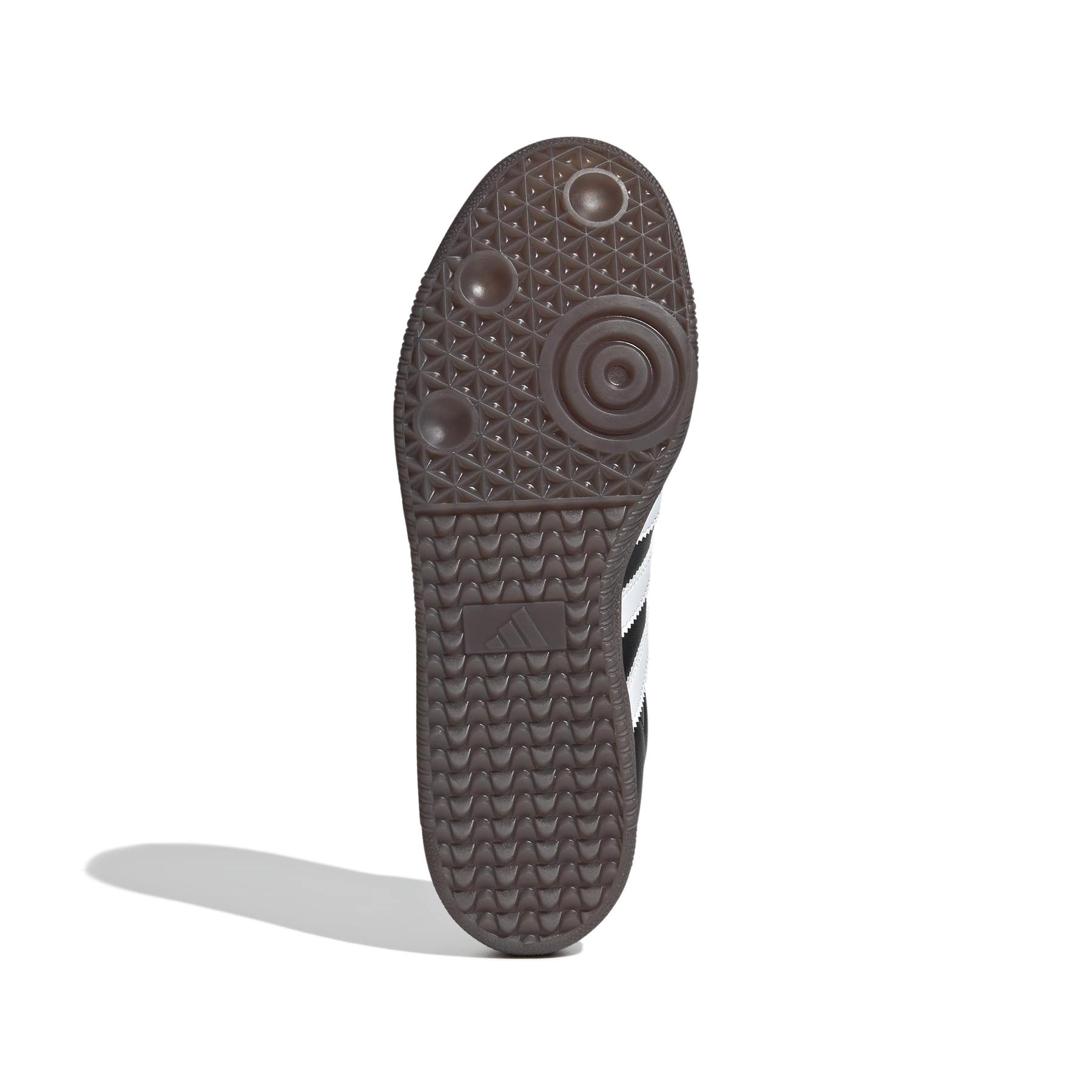 product/a/d/adidas_ih6000_3_footwear_photography_bottom_view_white-nw091625.jpg