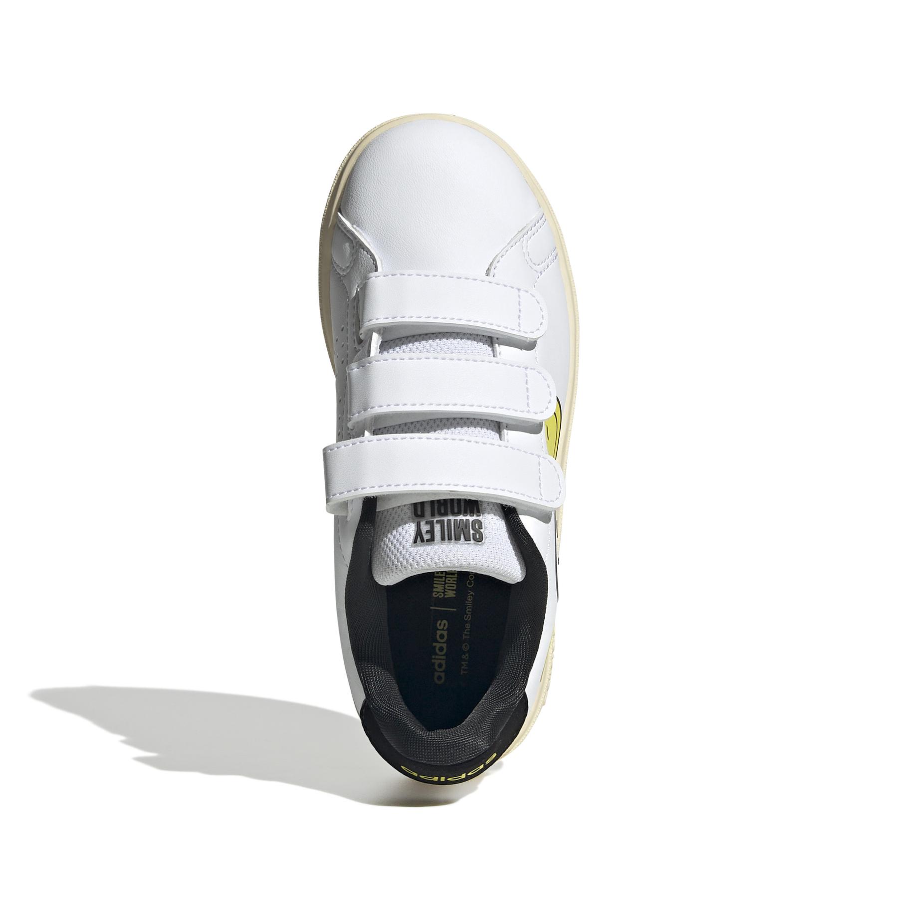 product/a/d/adidas_ih6251_3_footwear_photography_top_portrait_view_white-nw091625.jpg