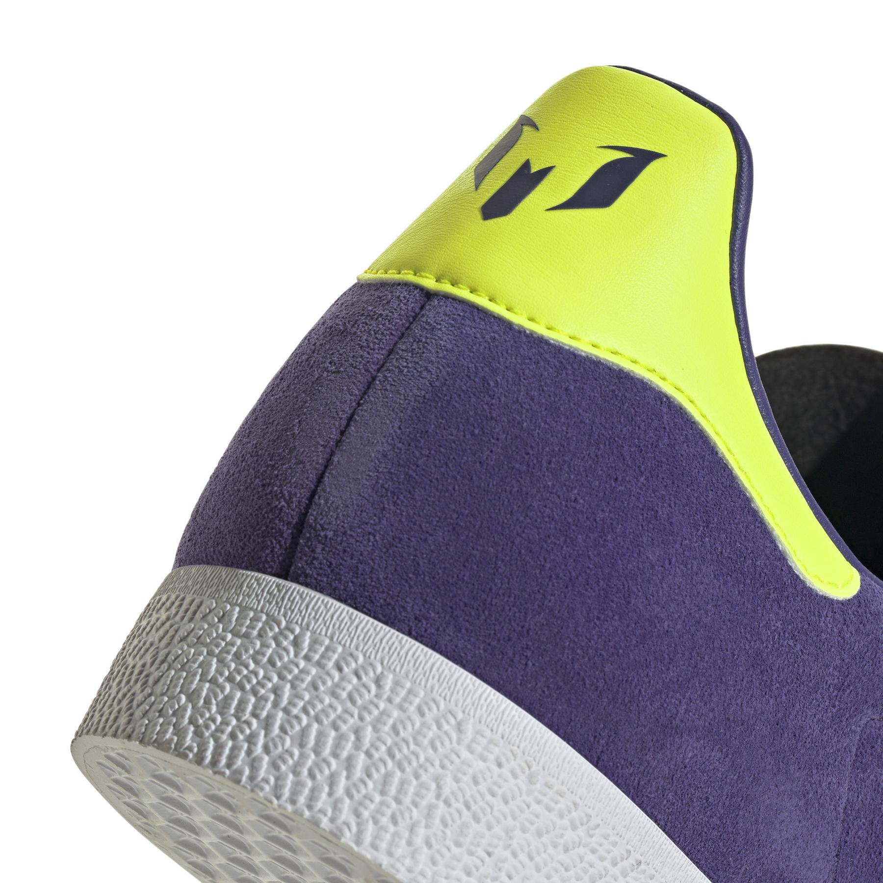 product/a/d/adidas_ih8164_7_footwear_photography_detail_view_1_white.jpg