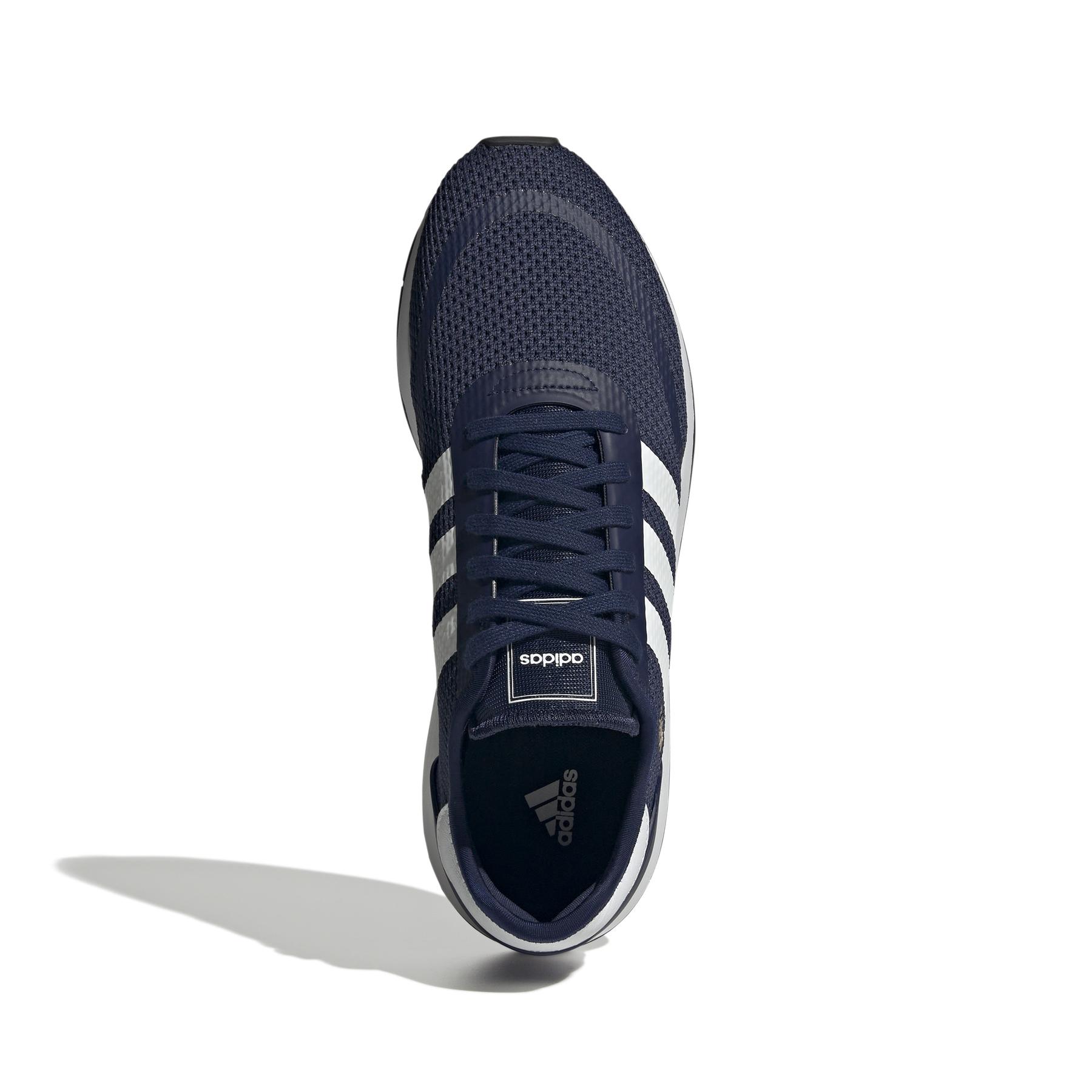 product/a/d/adidas_ih8873_3_footwear_photography_top_portrait_view_white.jpg