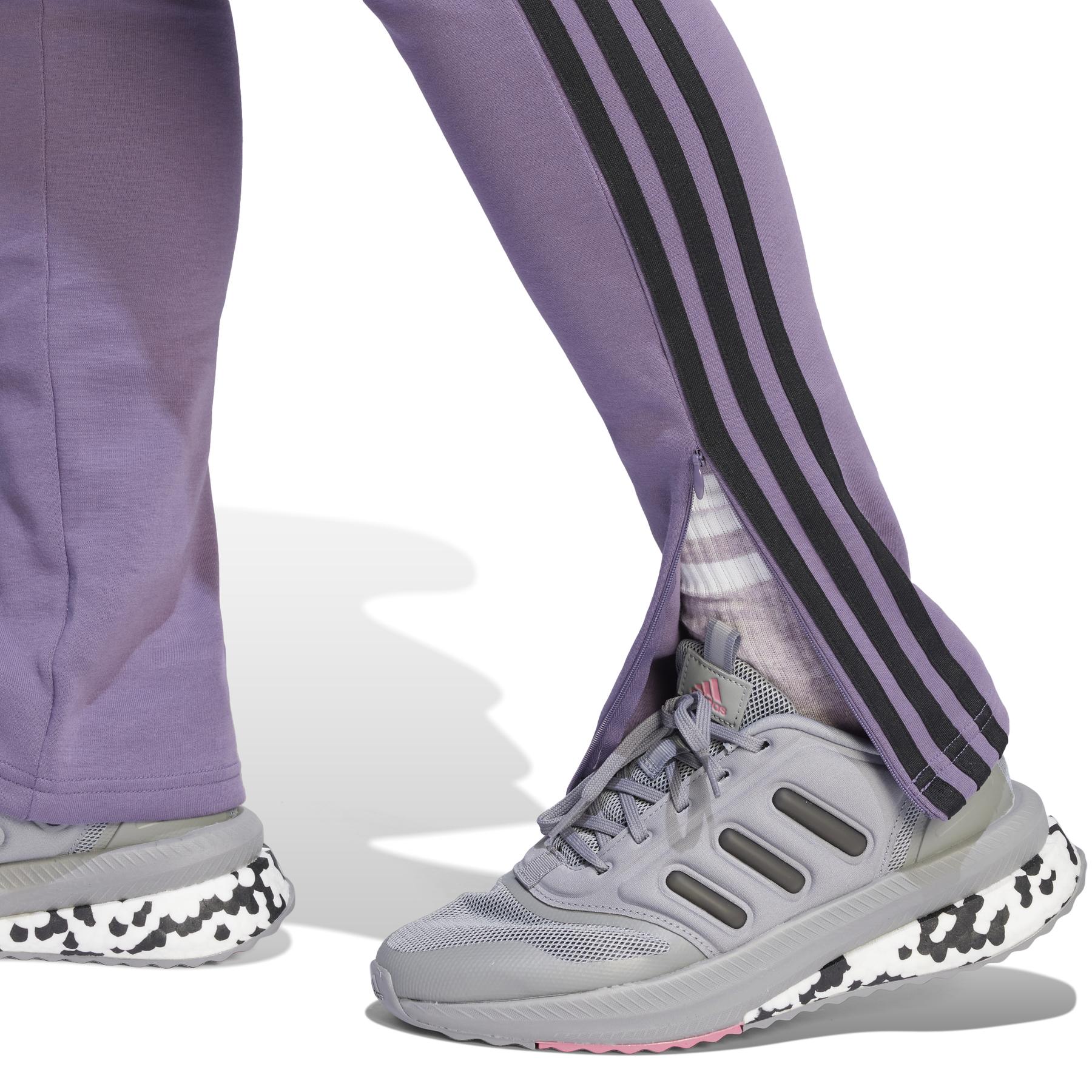 product/a/d/adidas_il3043_7_apparel_on_model_detail_view_2_white.jpg