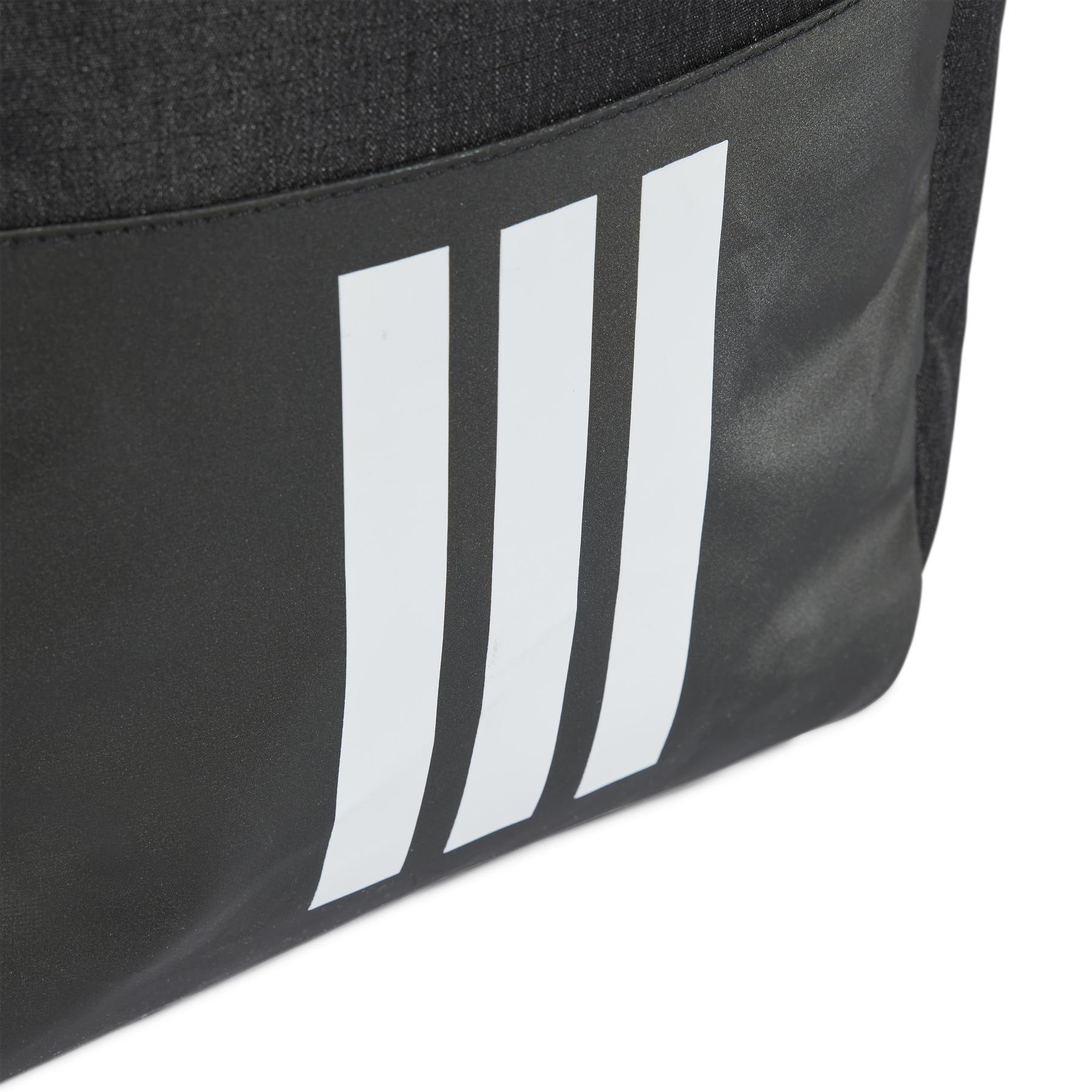 product/a/d/adidas_im5520_4_hardware_photography_detail_view_1_white.jpg