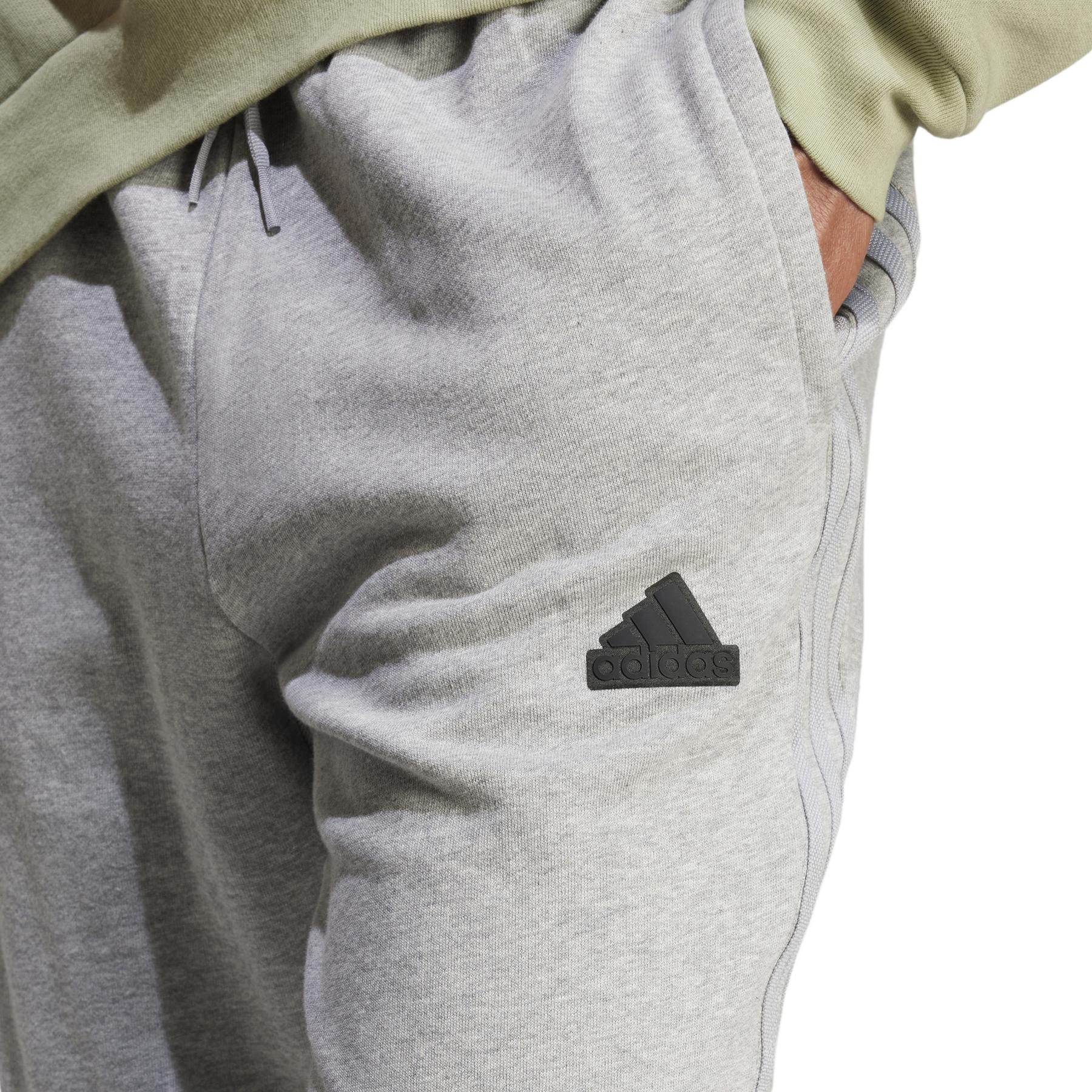 product/a/d/adidas_iw3538_6_apparel_on_model_detail_view_1_white.jpg