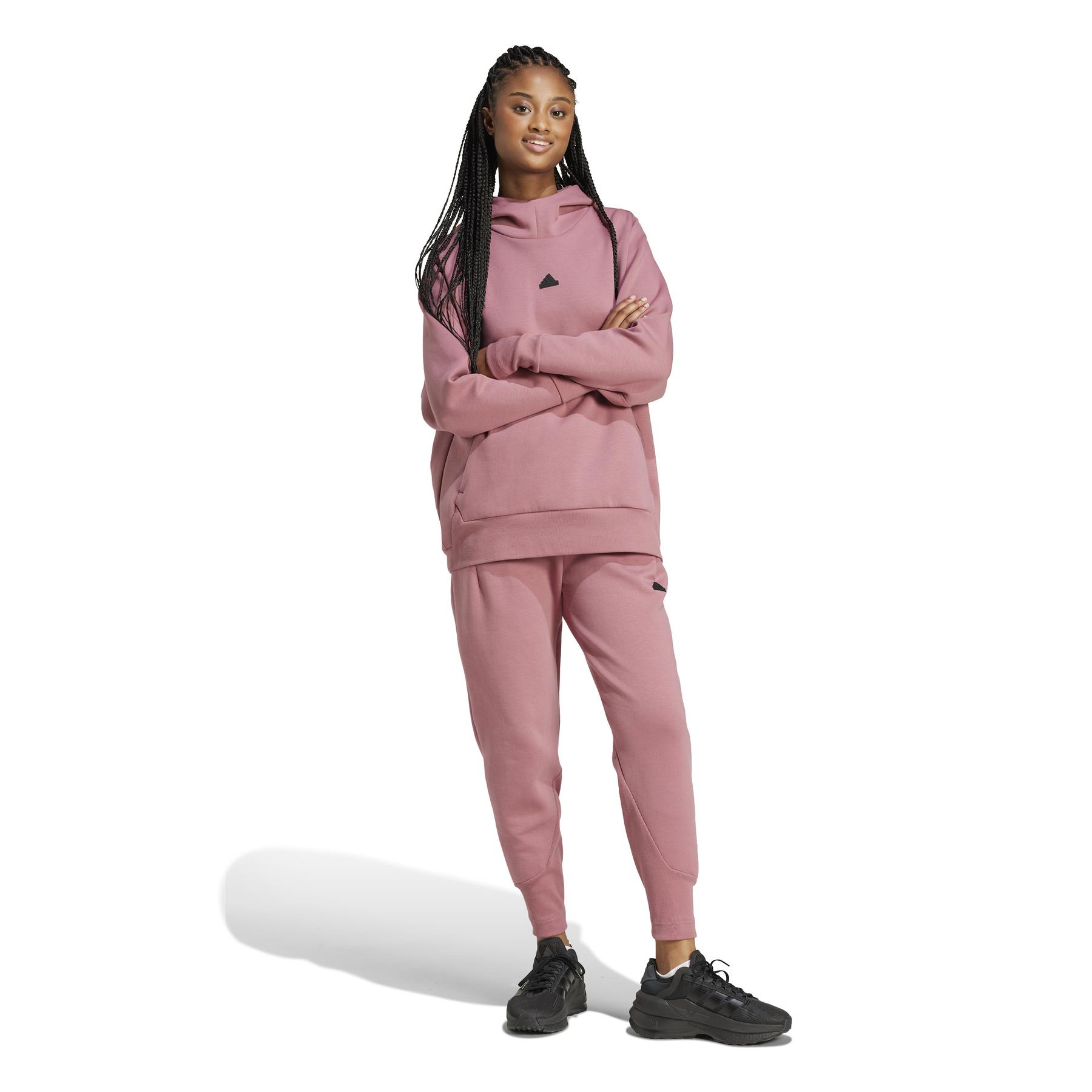 product/a/d/adidas_iw7742_7_apparel_on_model_standard_outfit_view_white.jpg