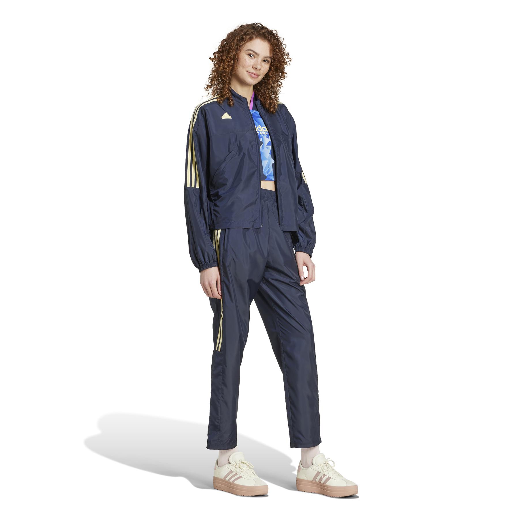 product/a/d/adidas_ix3723_6_apparel_on_model_standard_outfit_view_white.jpg