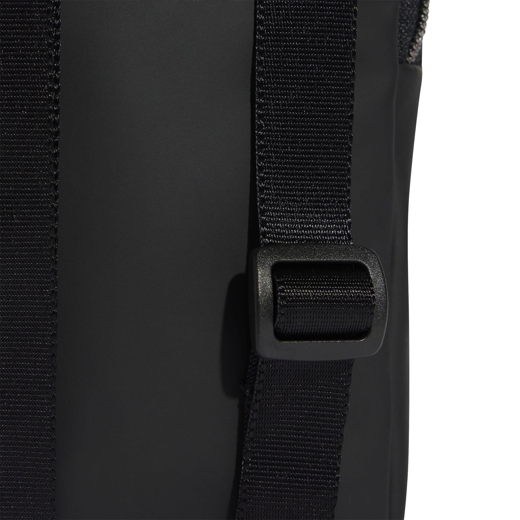 product/a/d/adidas_ix6935_4_hardware_photography_detail_view_1_white.jpg