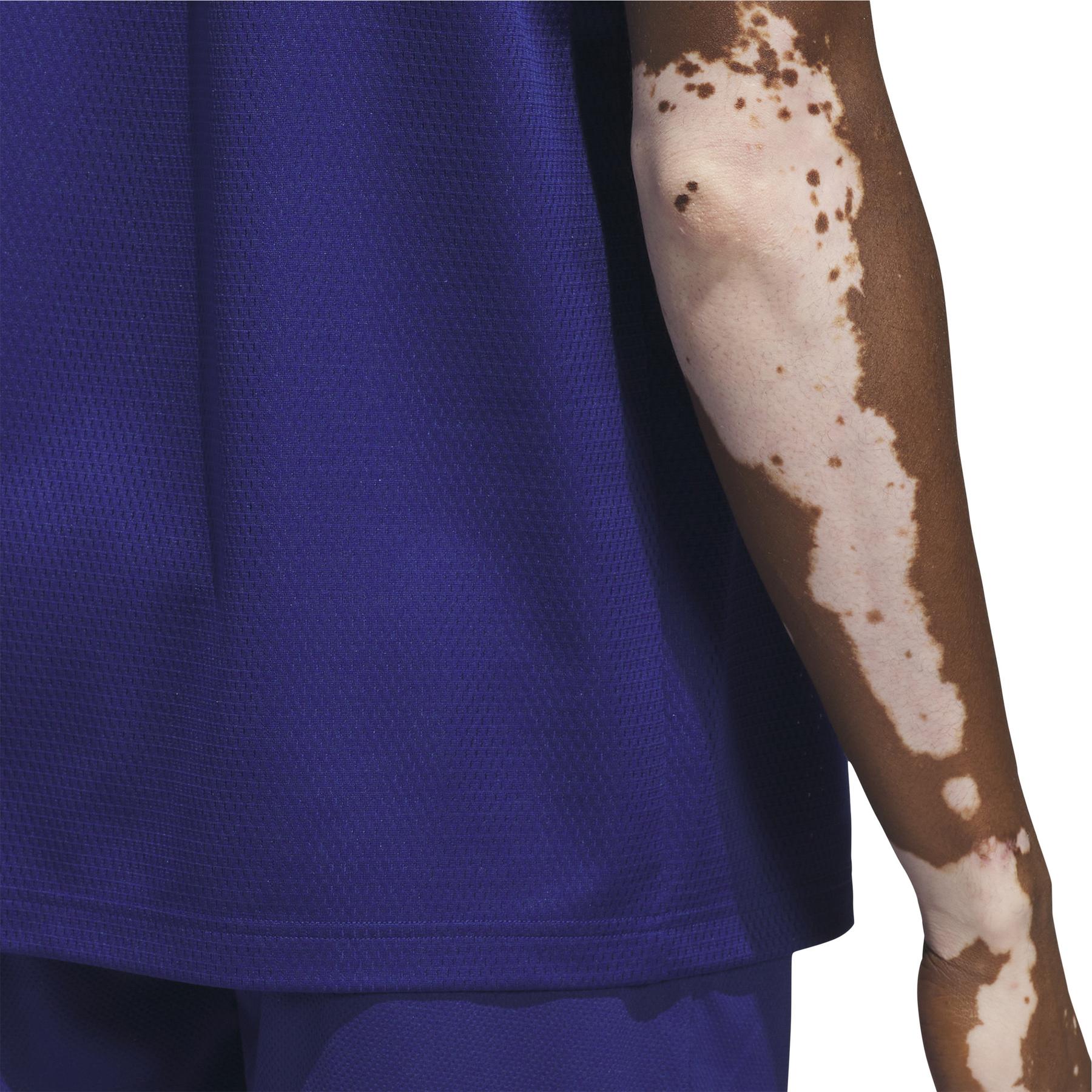 product/a/d/adidas_ix8133_8_apparel_on_model_detail_view_2_white.jpg