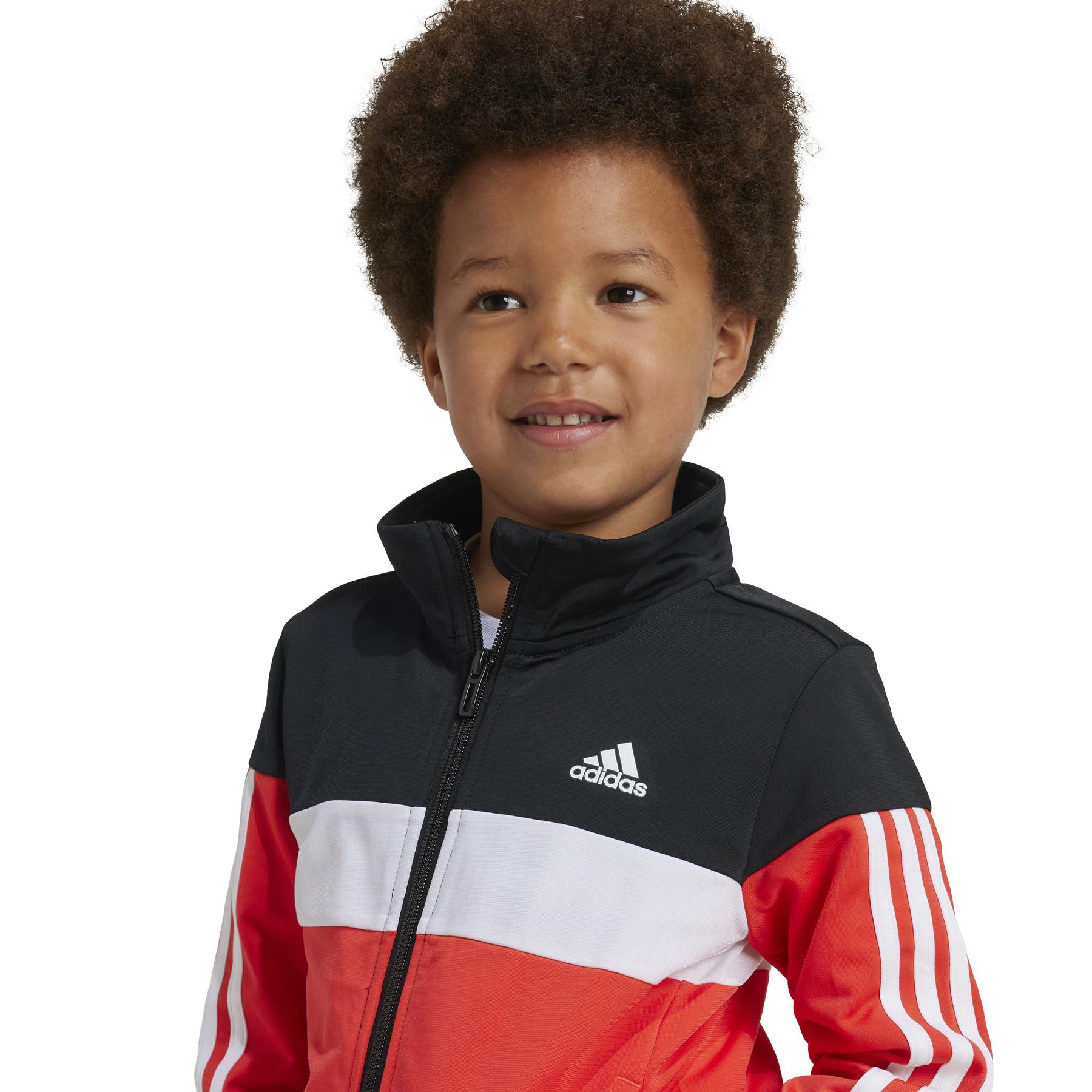 product/a/d/adidas_iy1806_7_apparel_on_model_detail_view_1_white.jpg