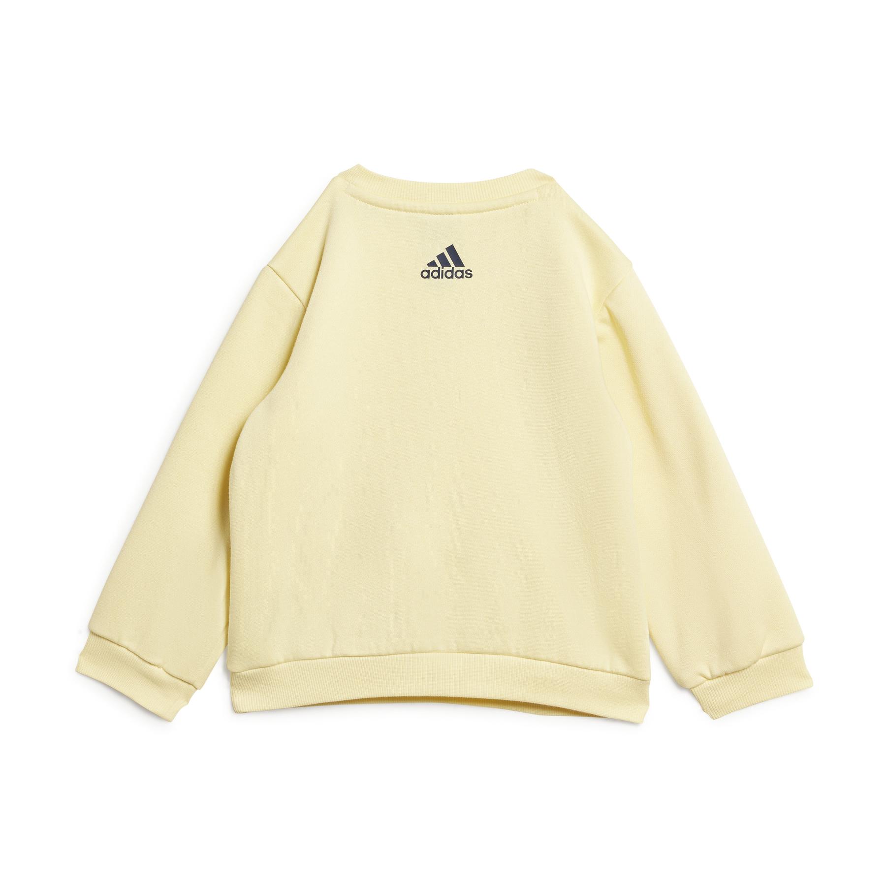 product/a/d/adidas_iz4970_7_apparel_photography_back_top_part_view_white.jpg