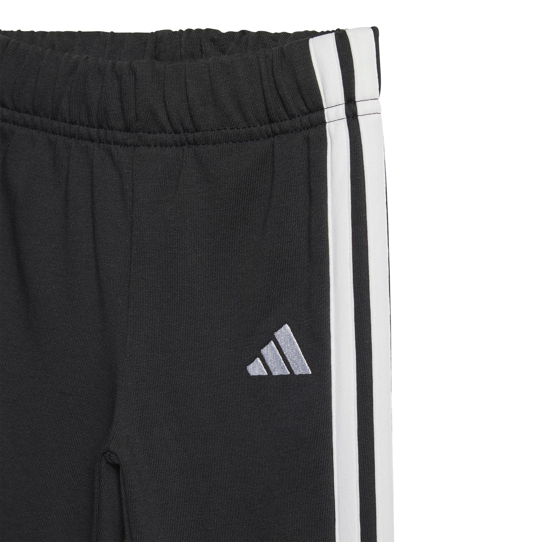 product/a/d/adidas_jd6481_black-white_5.jpg