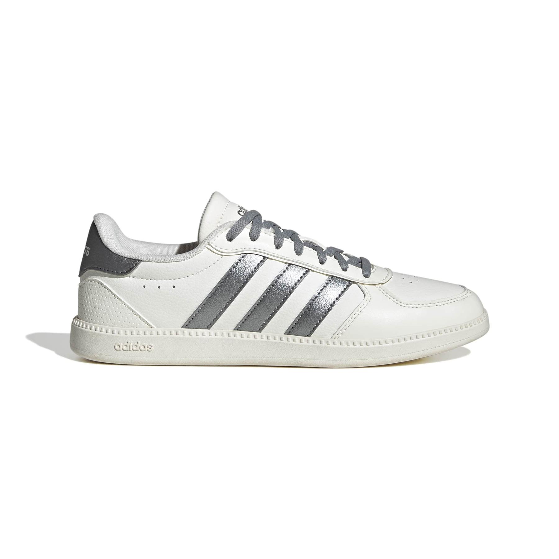 product/a/d/adidas_jh6880_1_footwear_photography_side_lateral_center_view_white-nw091625.jpg