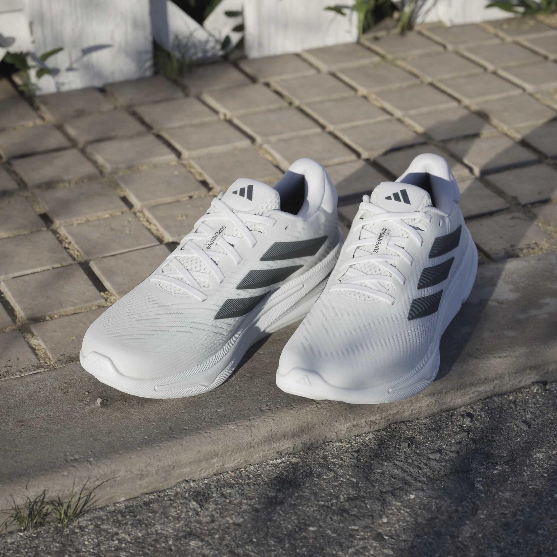 product/a/d/adidas_jh8559_15_footwear_photography_heromrktng_view_5-nw091625.jpg