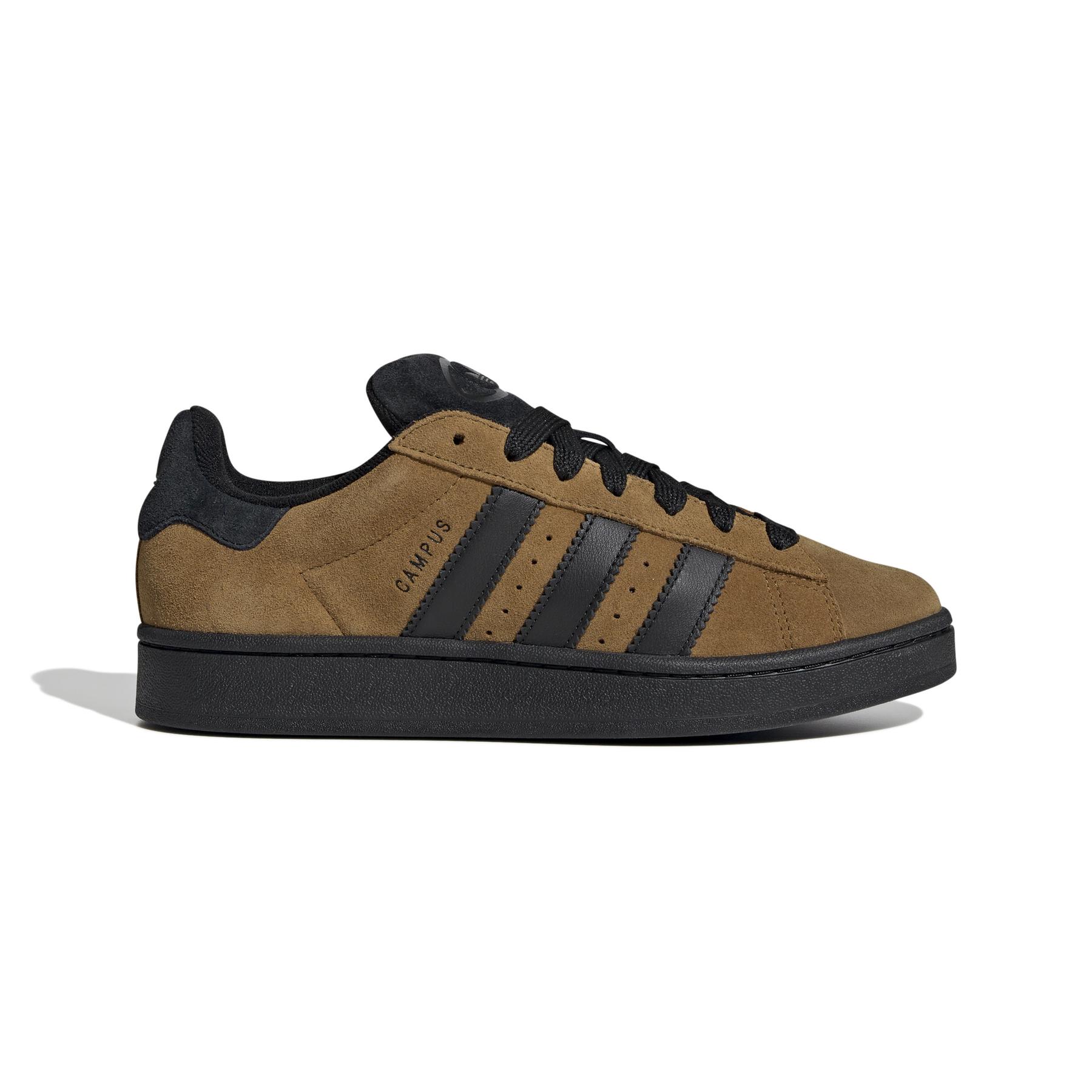 product/a/d/adidas_jh8998_1_footwear_photography_side_lateral_center_view_white.jpg