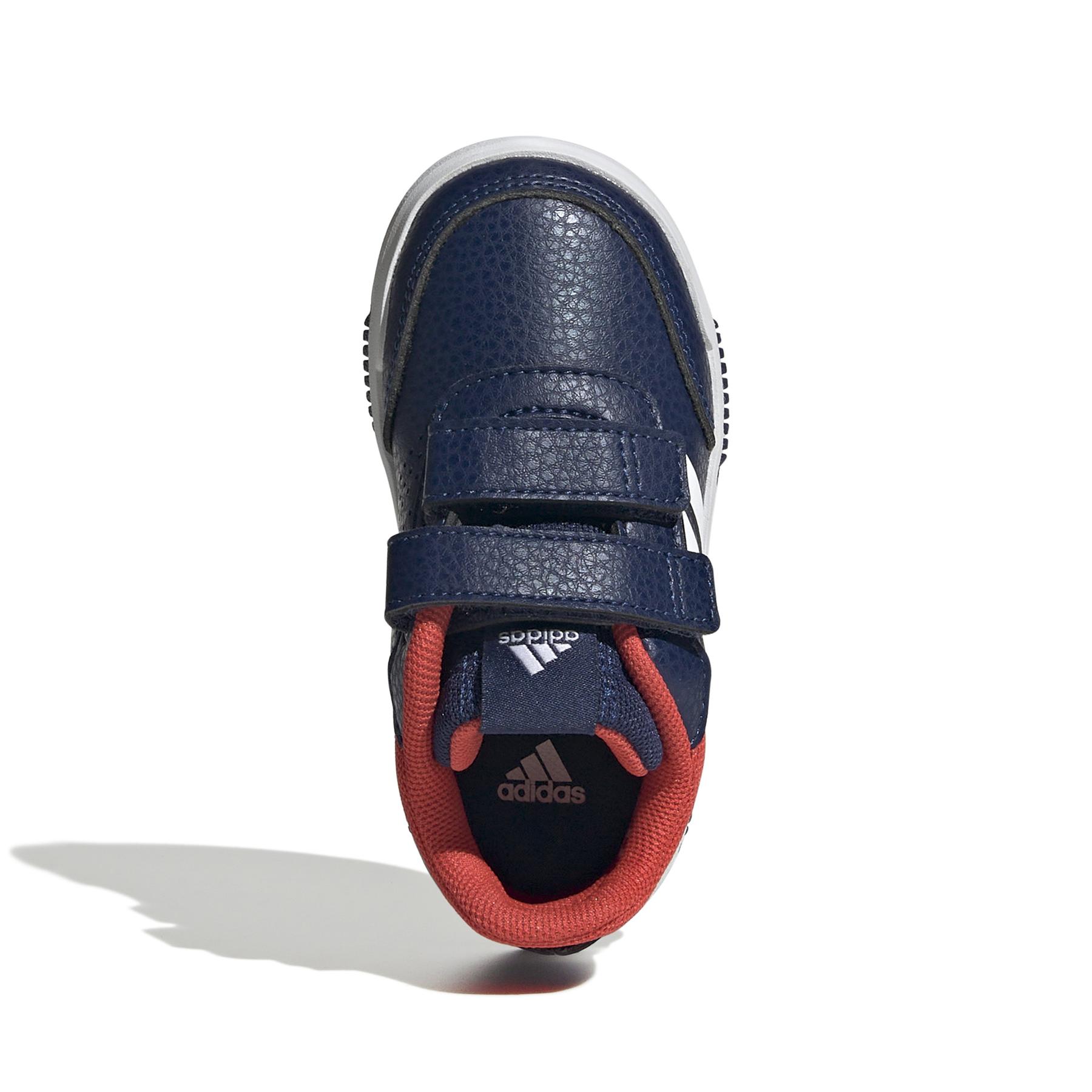 product/a/d/adidas_jh9528_3_footwear_photography_top_portrait_view_white-nw091625.jpg