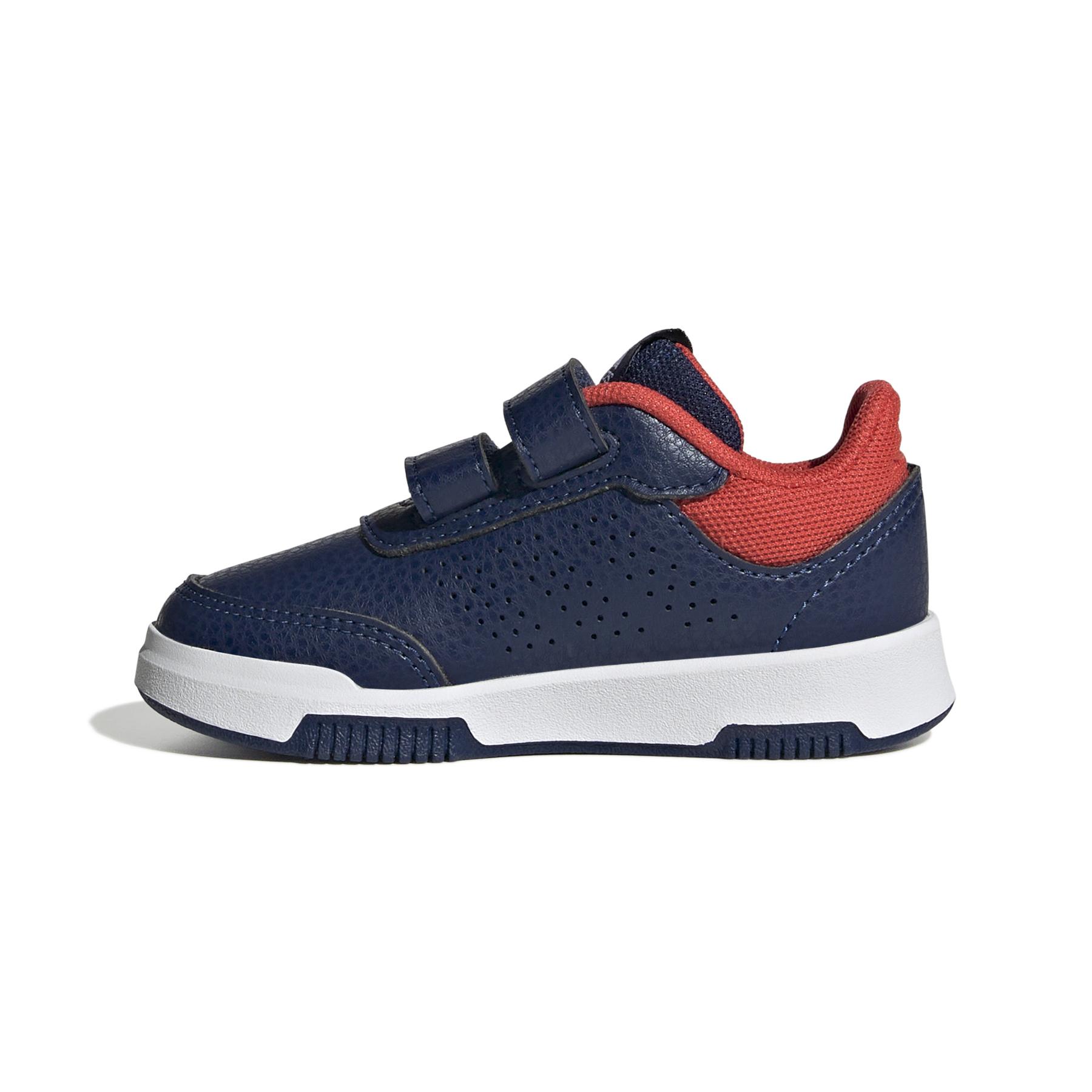 product/a/d/adidas_jh9528_5_footwear_photography_side_medial_center_view_white-nw091625.jpg