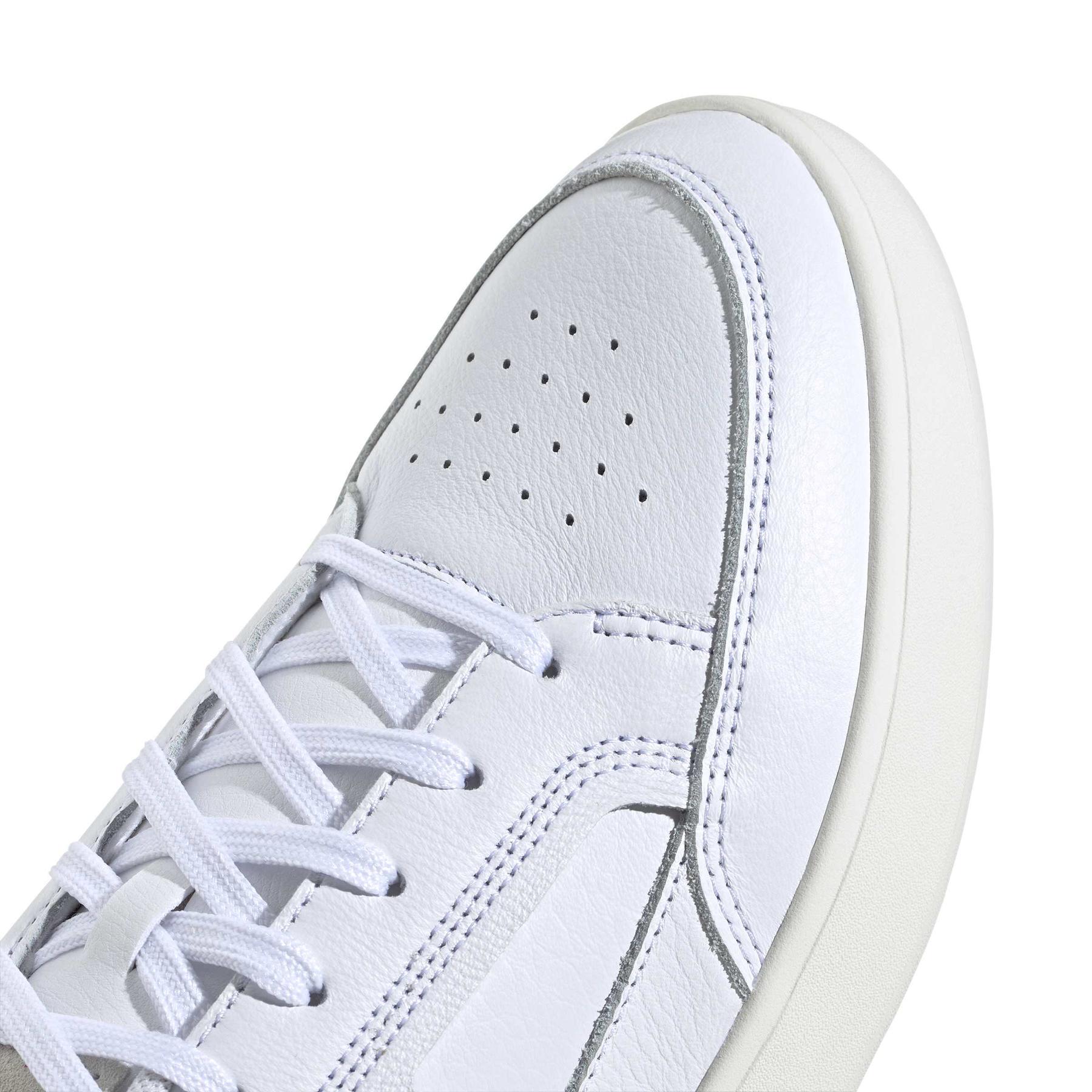 product/a/d/adidas_ji2123_9_footwear_photography_detail_view_2_white-nw091625.jpg