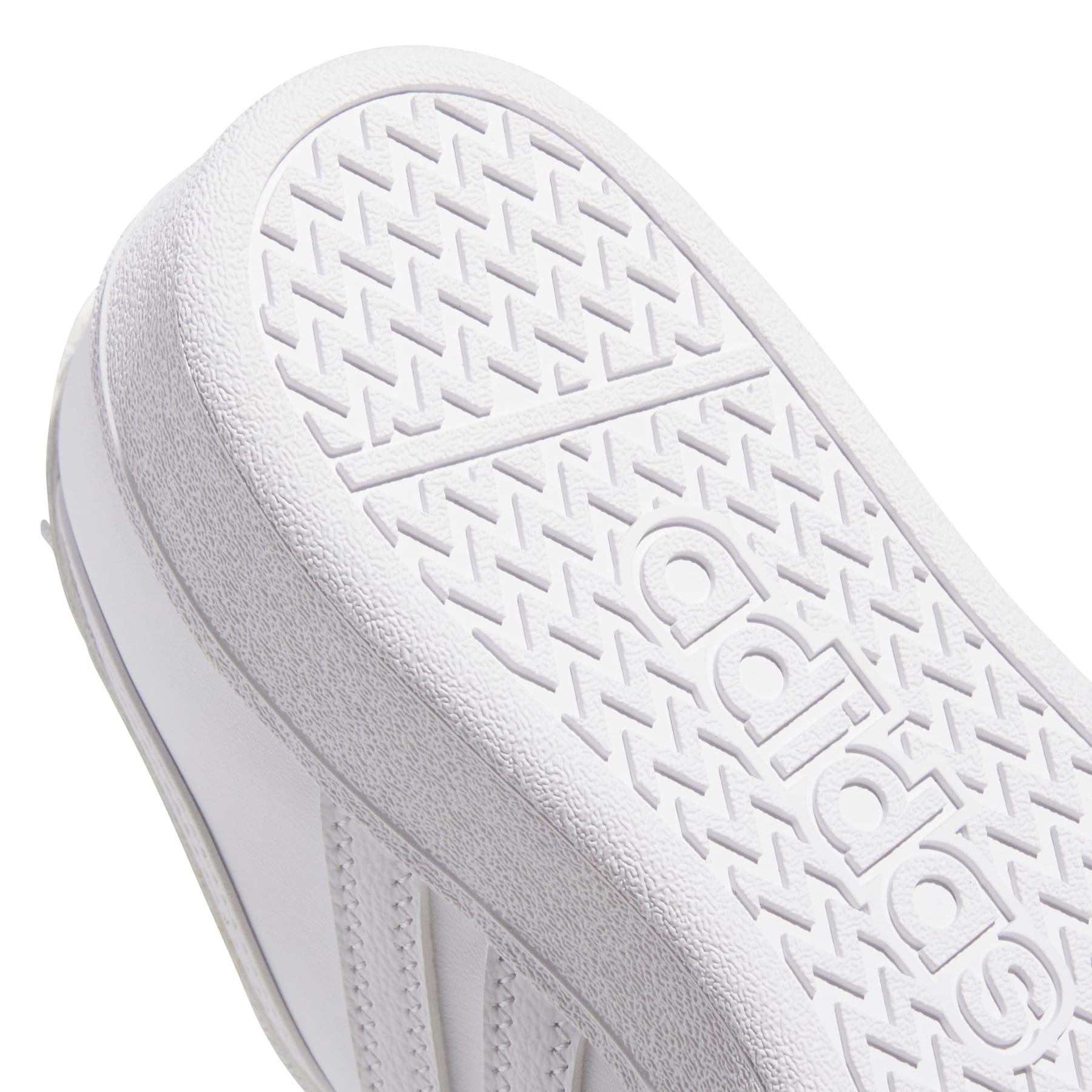 product/a/d/adidas_ji3470_9_footwear_photography_detail_view_2_white-nw091625.jpg
