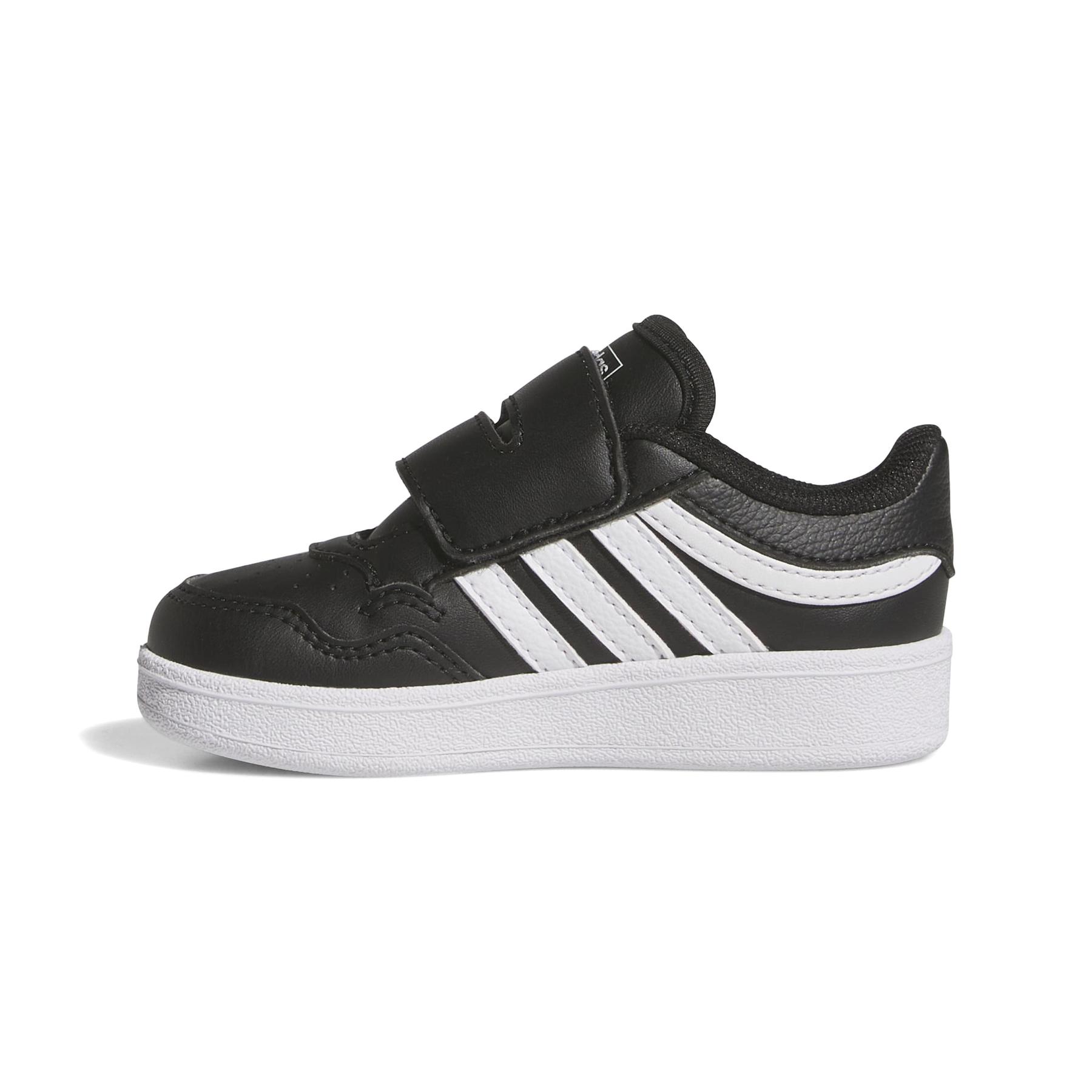 product/a/d/adidas_ji3487_5_footwear_photography_side_medial_center_view_white-nw091625.jpg